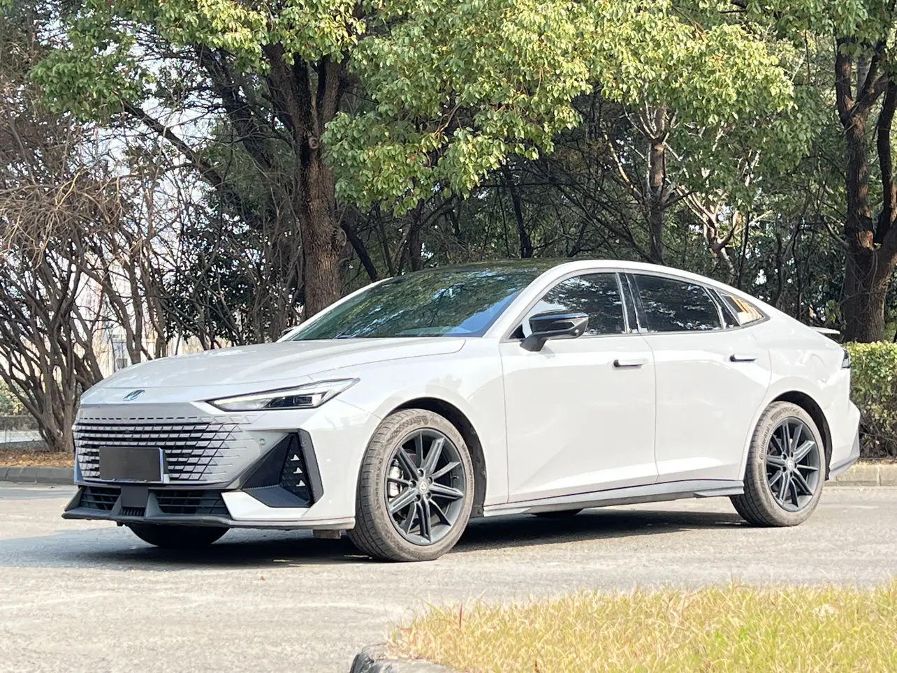 Changan UNI-V  из Китая