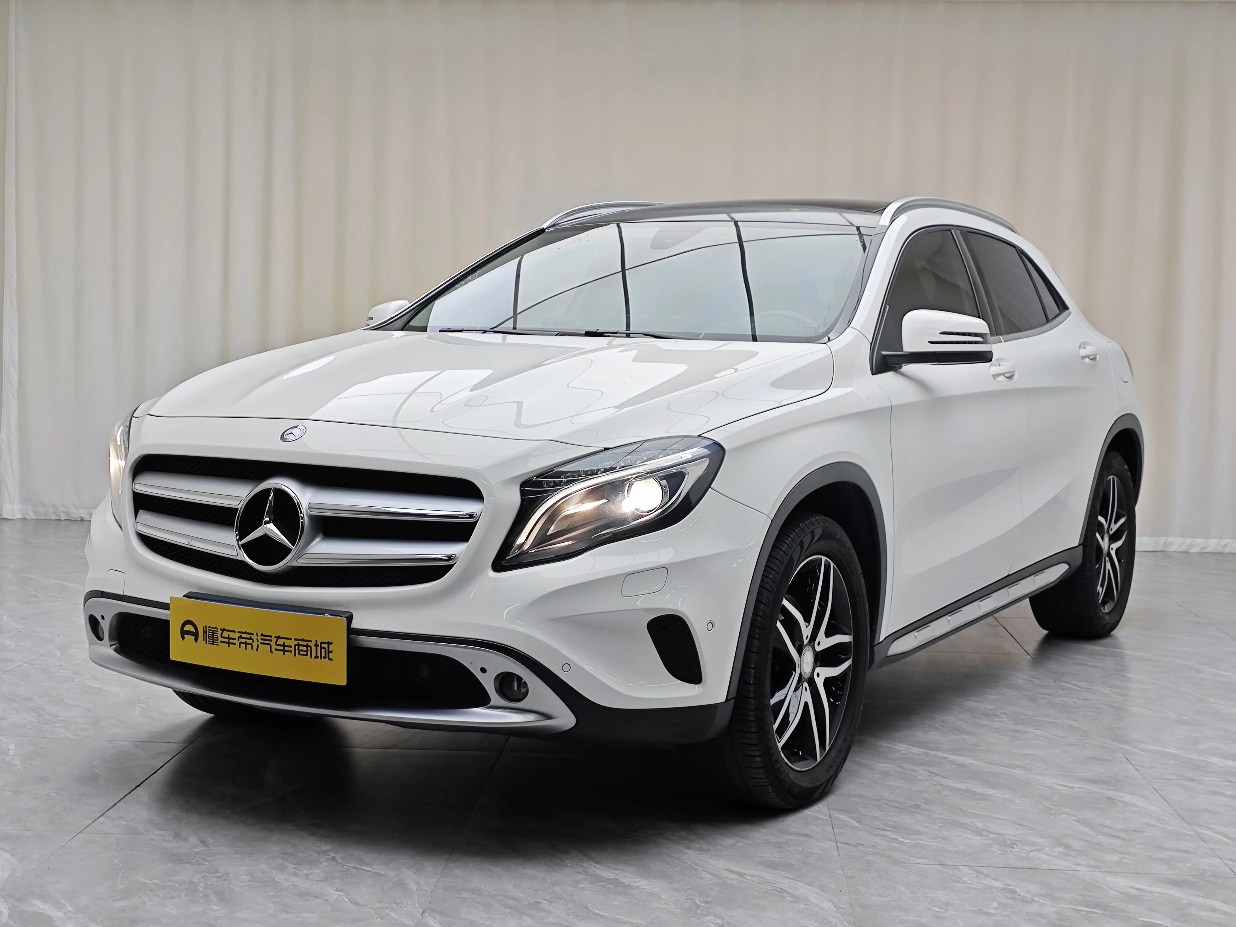 Mercedes-Benz GLA  из Китая