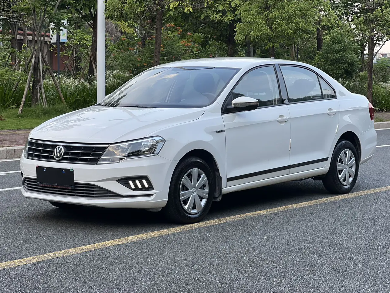 Volkswagen Jetta  из Китая
