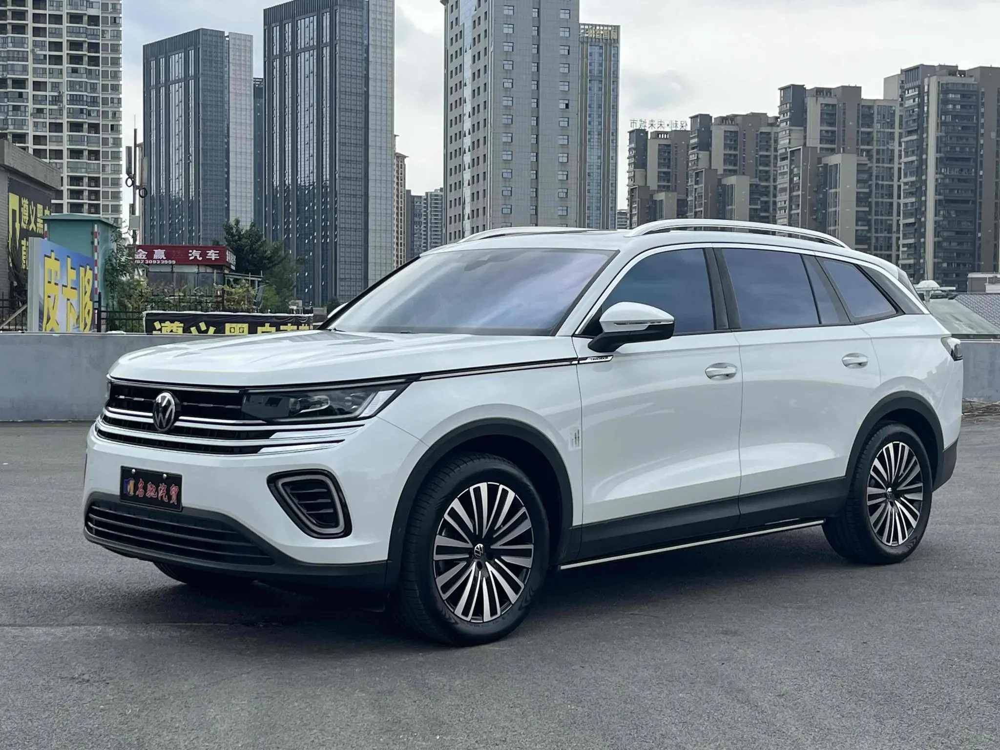 Volkswagen Patrol  из Китая