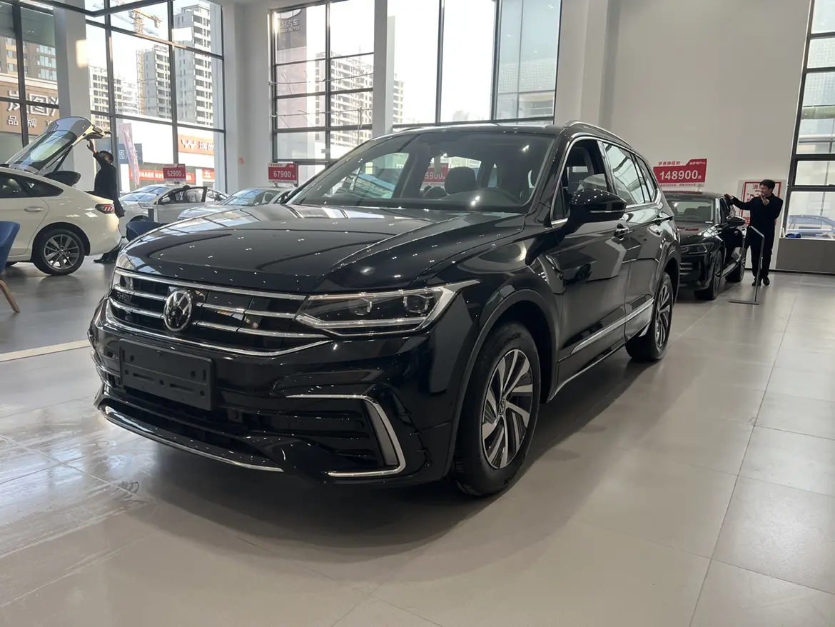 Volkswagen Tiguan L PHEV  из Китая
