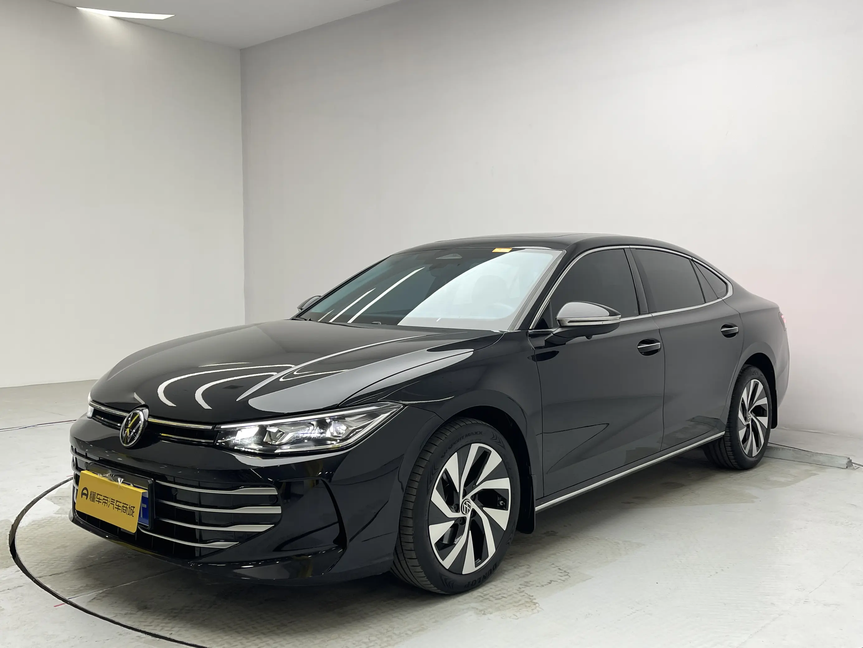 Volkswagen Passat  из Китая