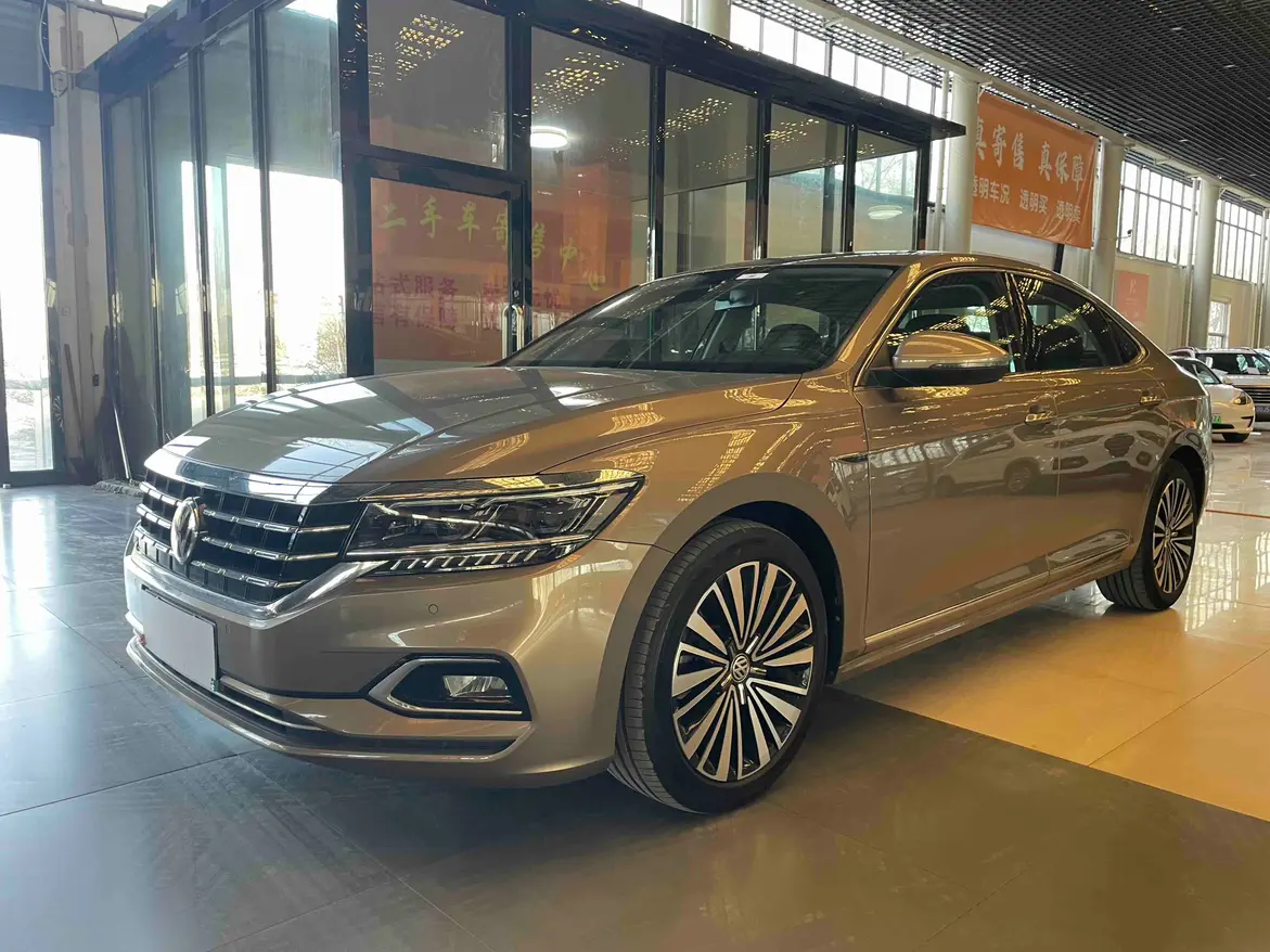 Volkswagen Passat  из Китая