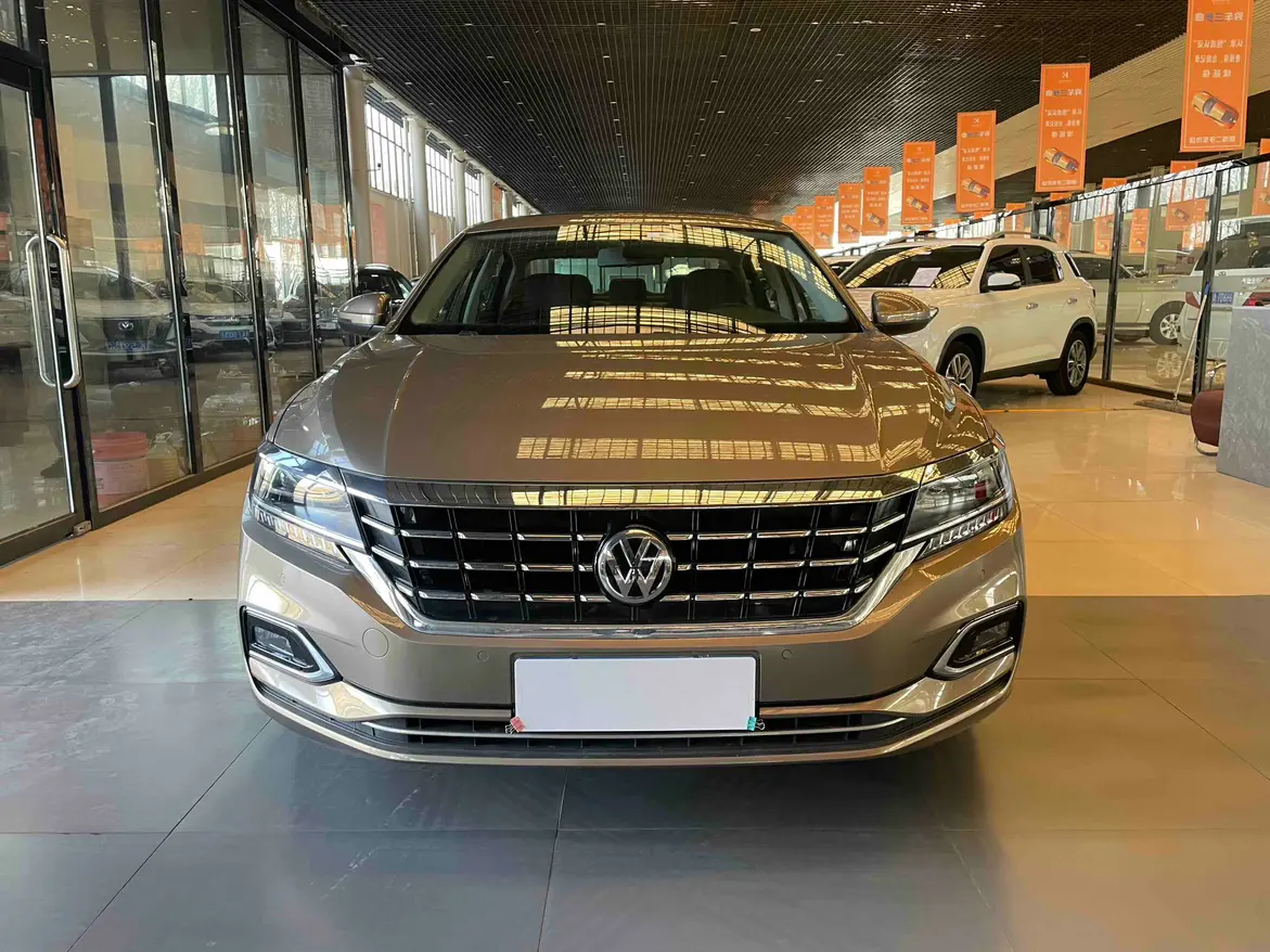 Volkswagen Passat  из Китая