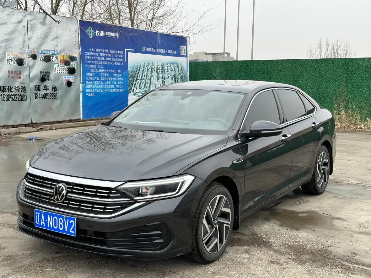 Volkswagen Sagitar  из Китая