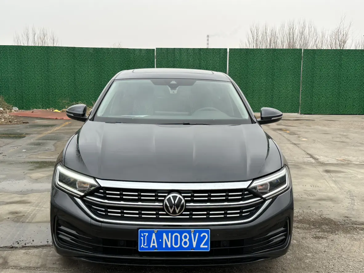 Volkswagen Sagitar  из Китая