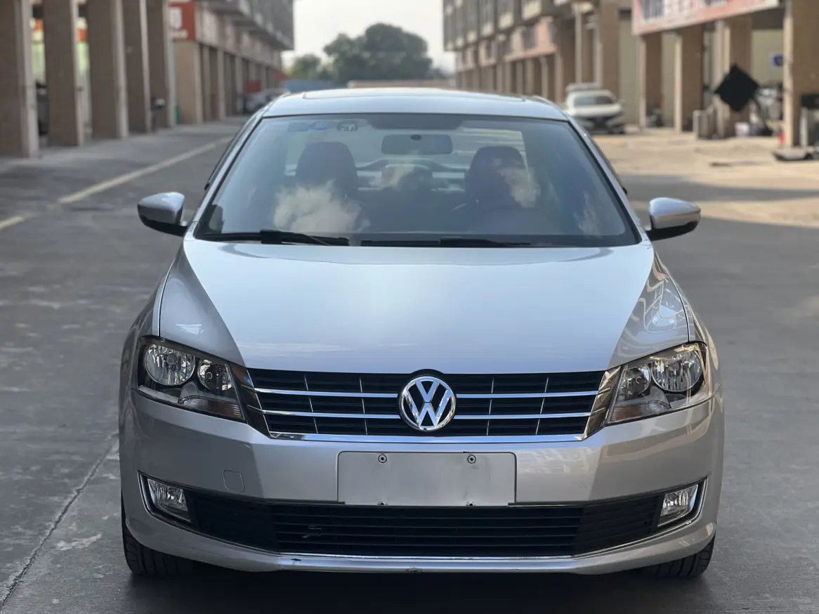 Volkswagen Lavida  из Китая
