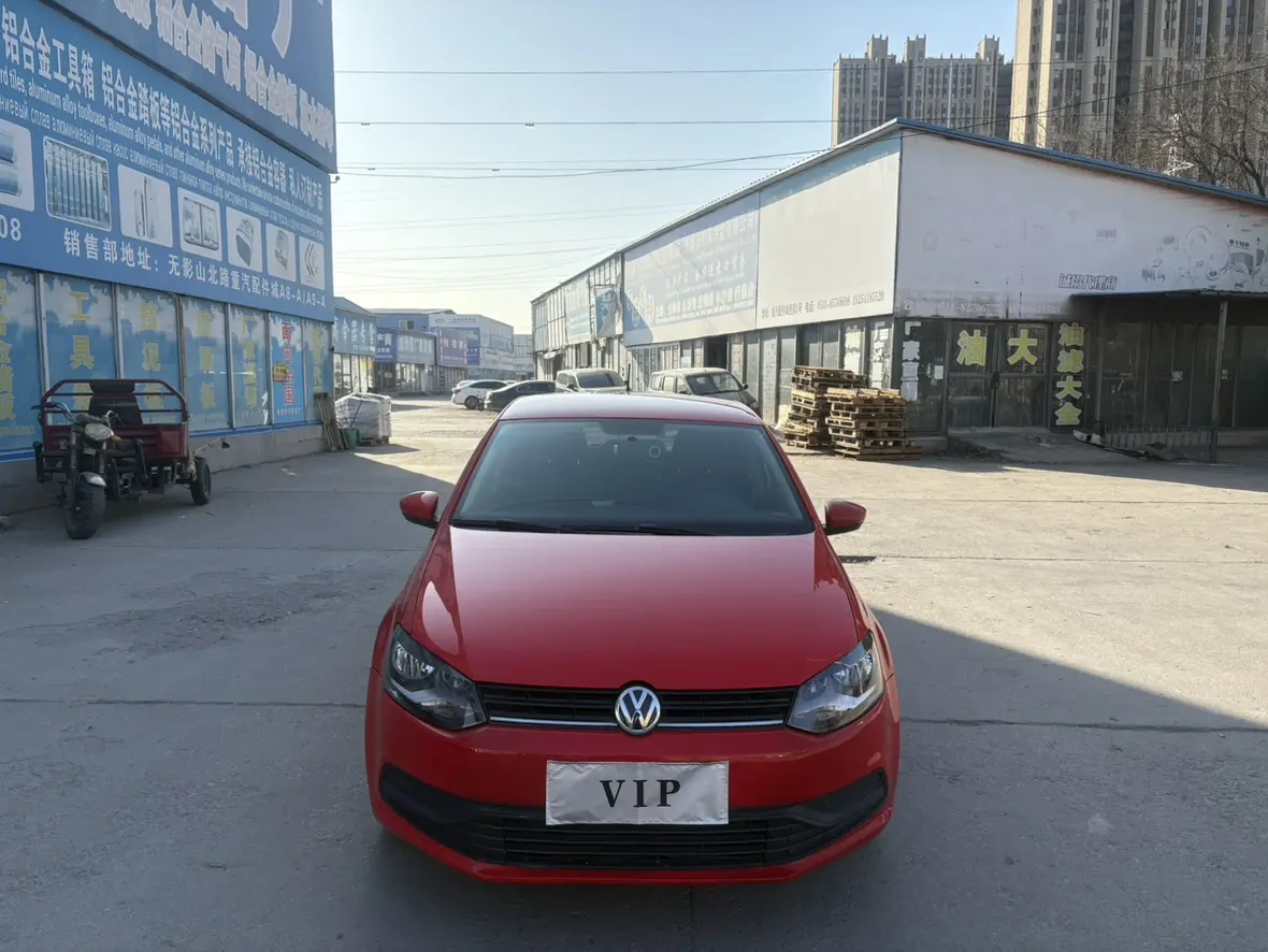 Volkswagen Polo  из Китая