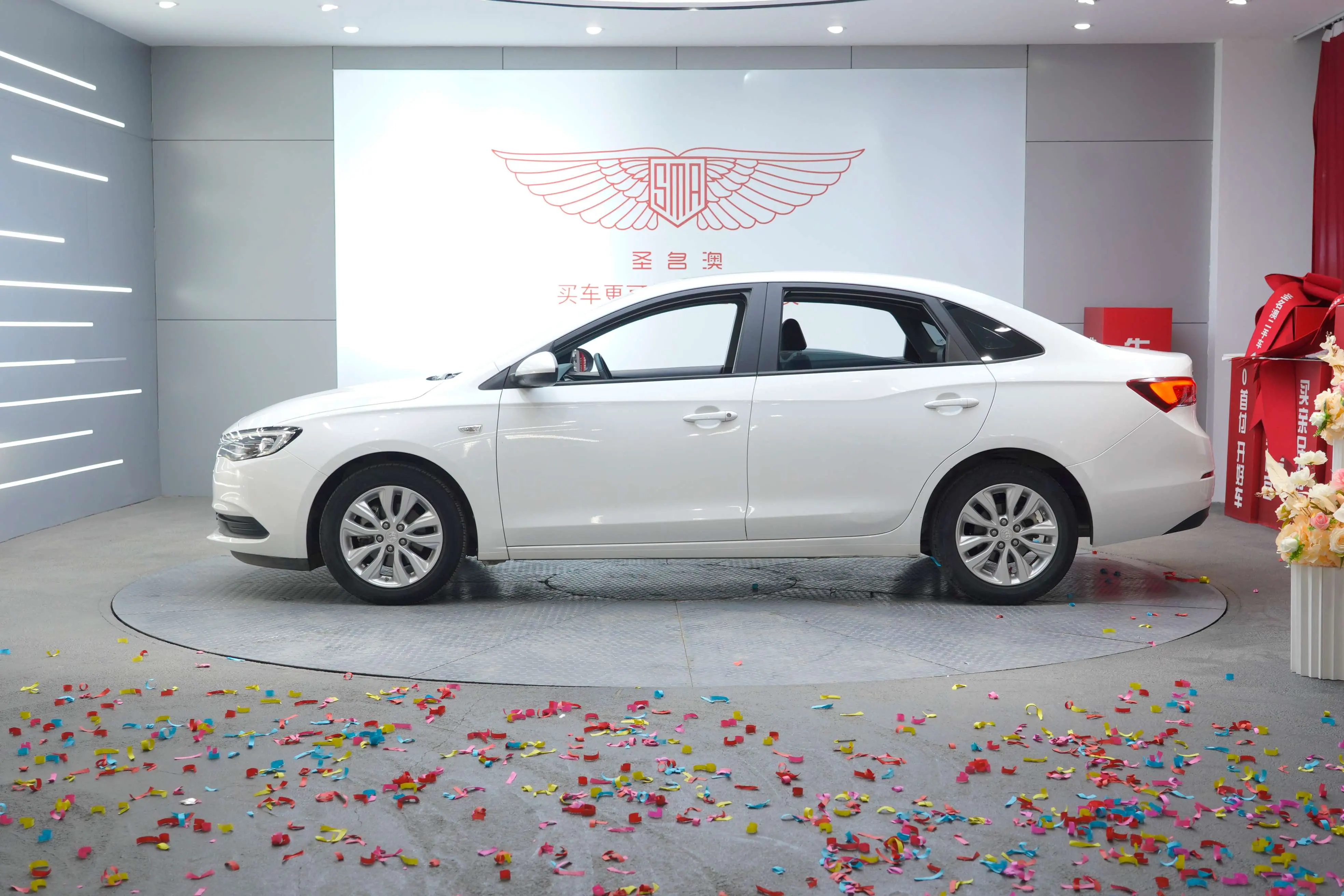 Buick Yinglang  из Китая