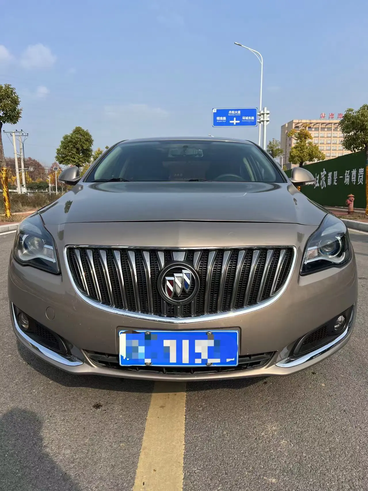 Buick Majesty  из Китая