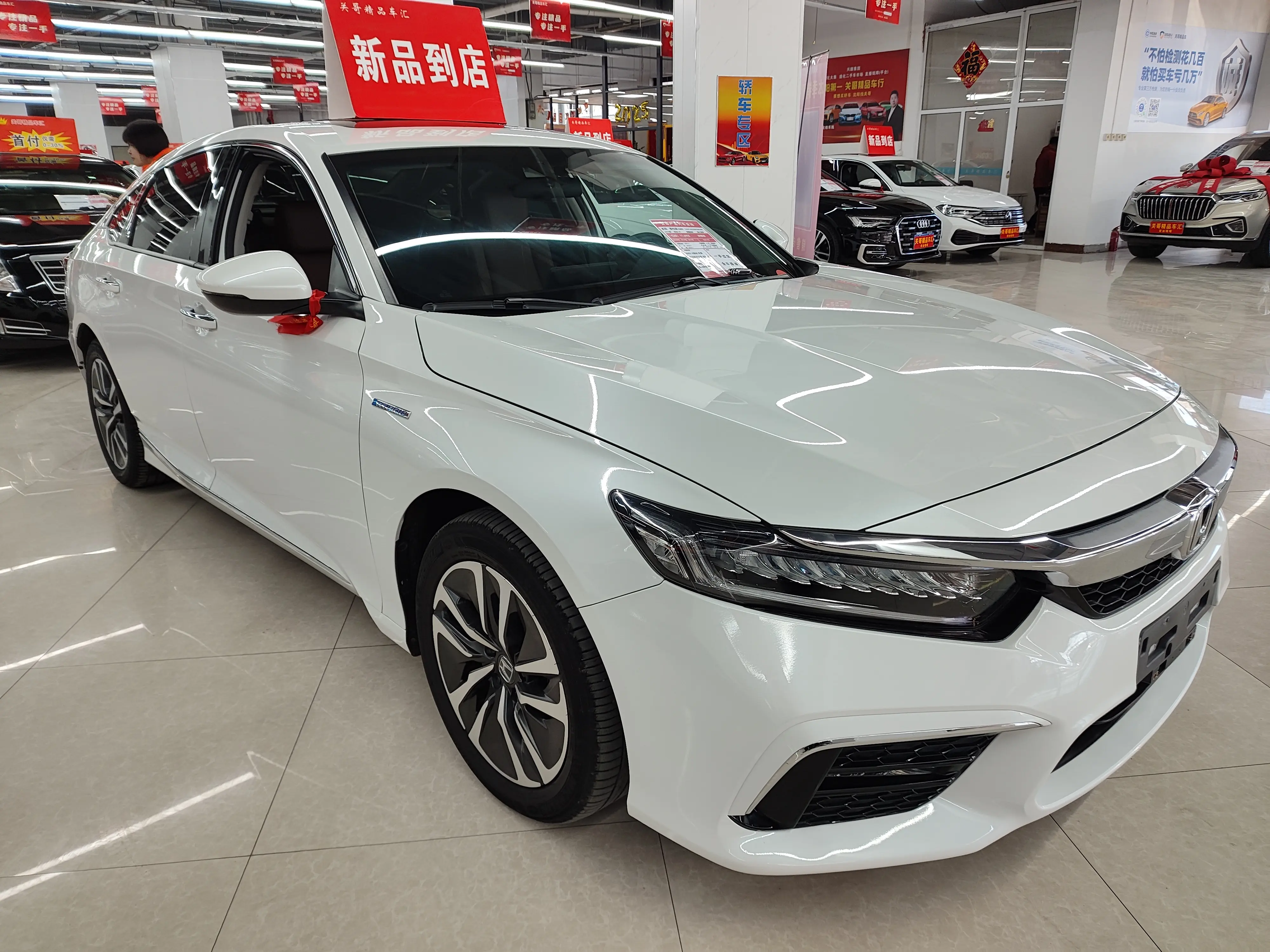 Honda Inspire (Yingshipai)  из Китая