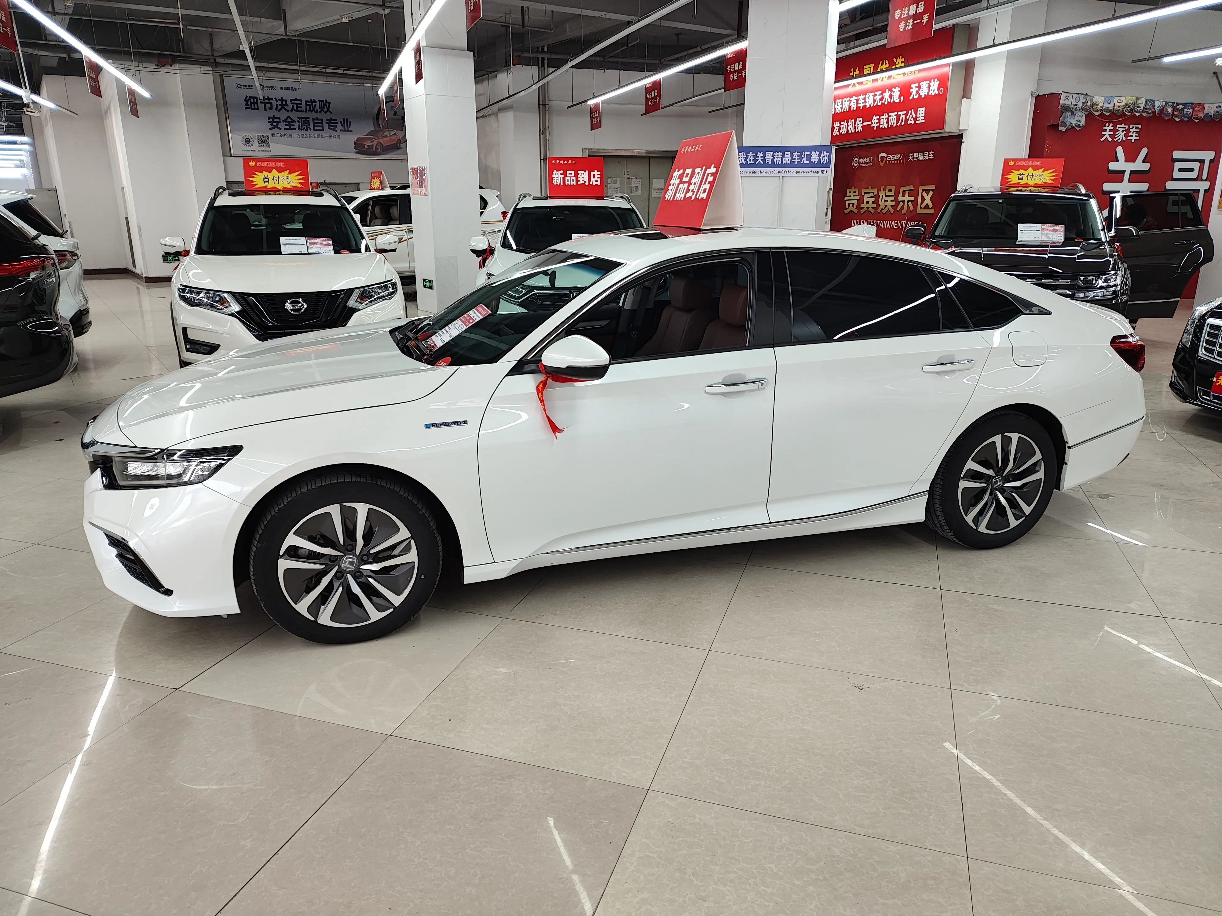 Honda Inspire (Yingshipai)  из Китая