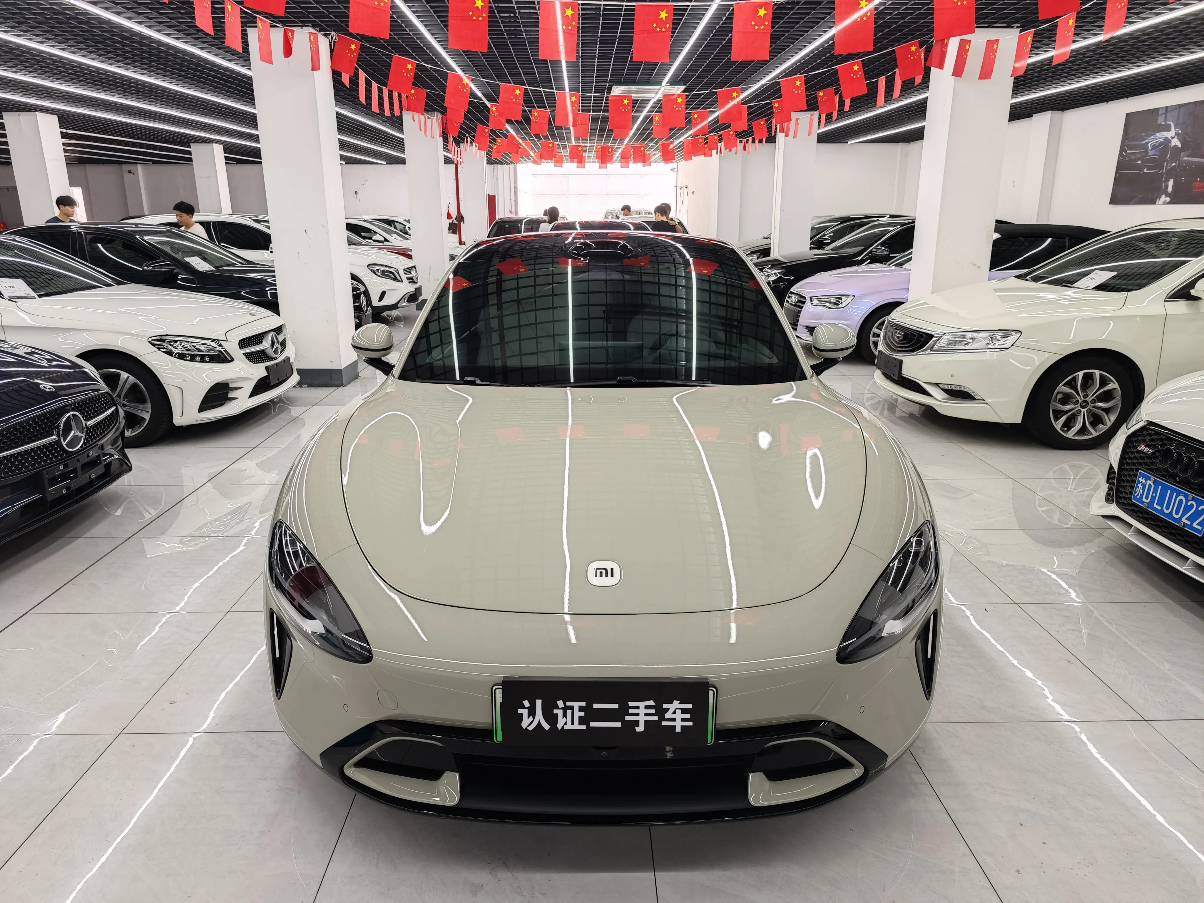 Xiaomi car Xiaomi SU7  из Китая