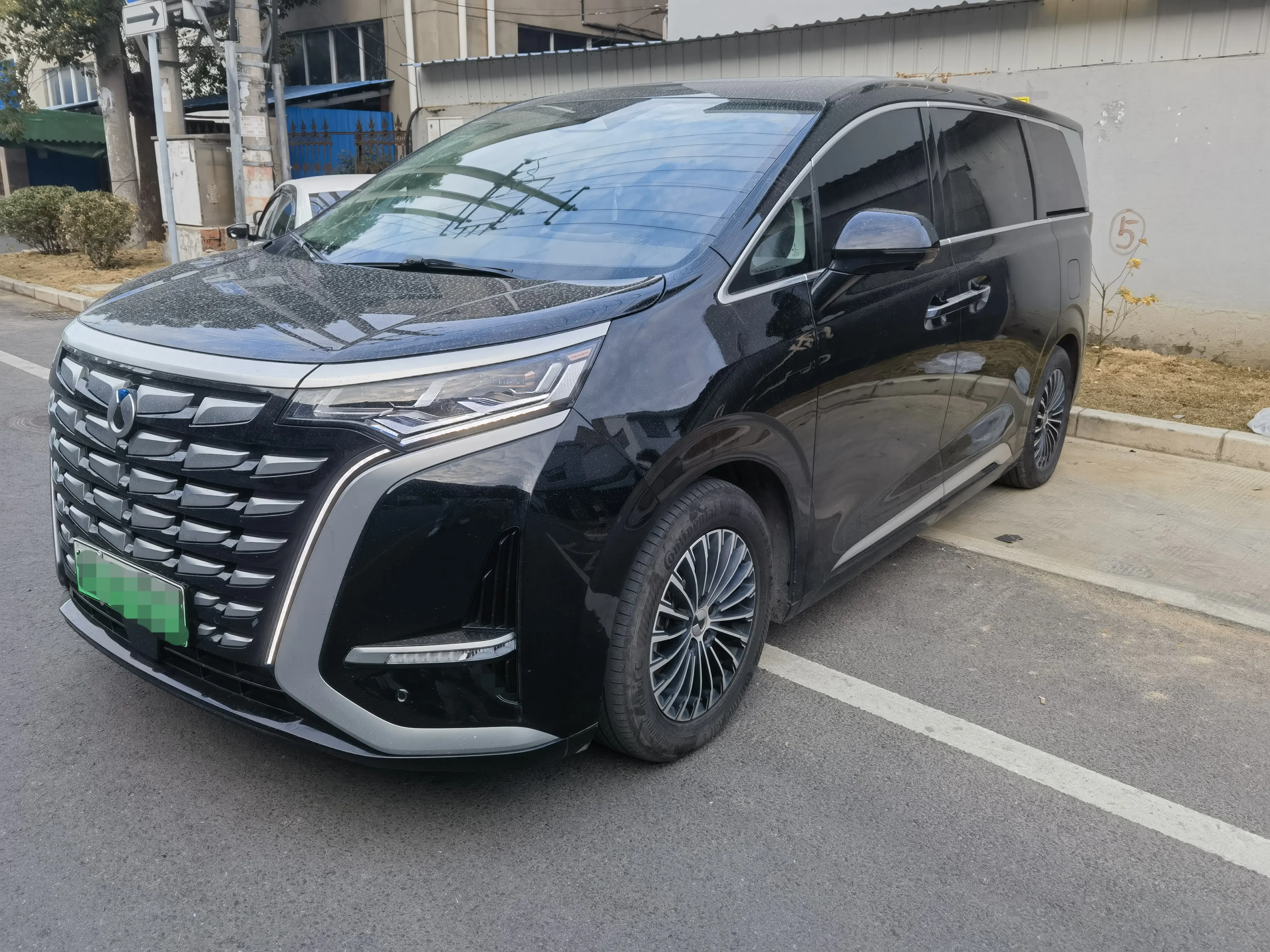 Denza D9 DM  из Китая