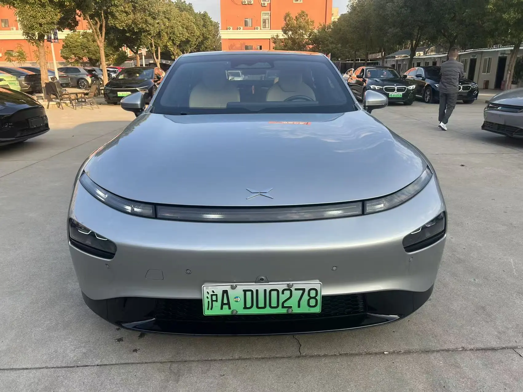 Xpeng P7  из Китая