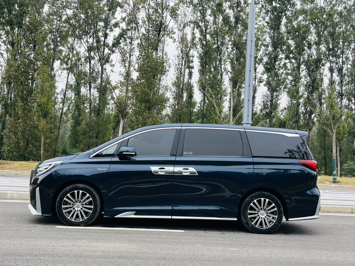 GAC Trumpchi M8  из Китая