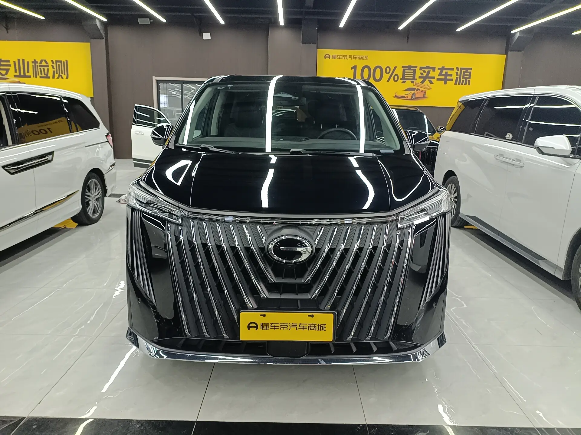 GAC Trumpchi M8  из Китая