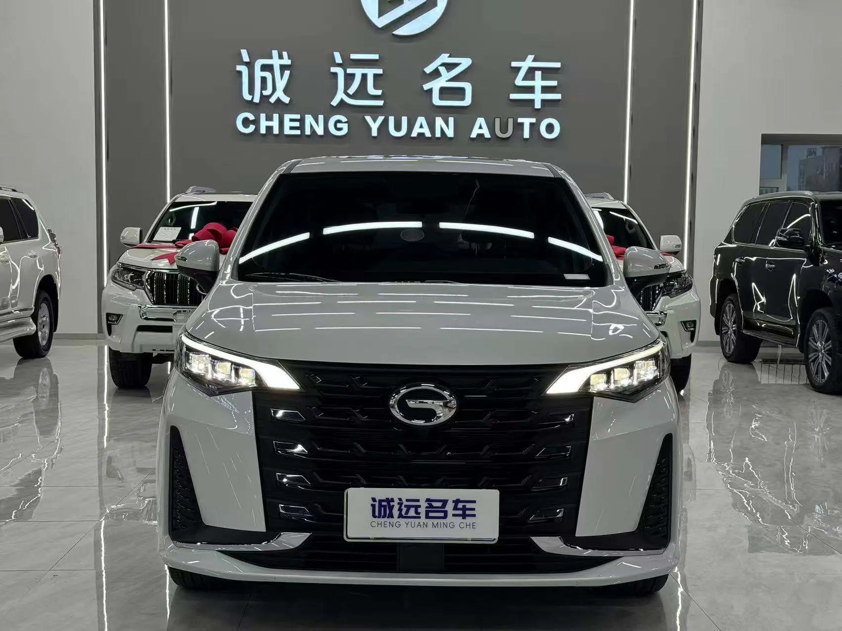 GAC Trumpchi M6  из Китая