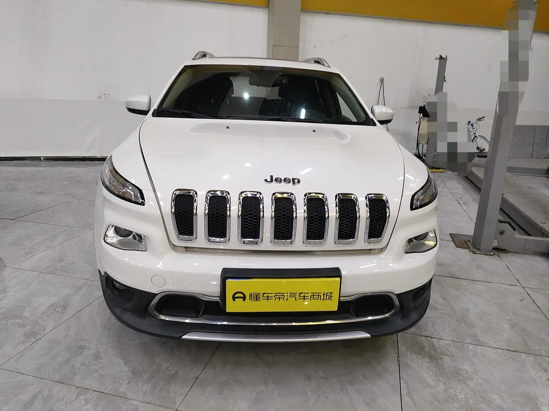 Jeep Cherokee  из Китая