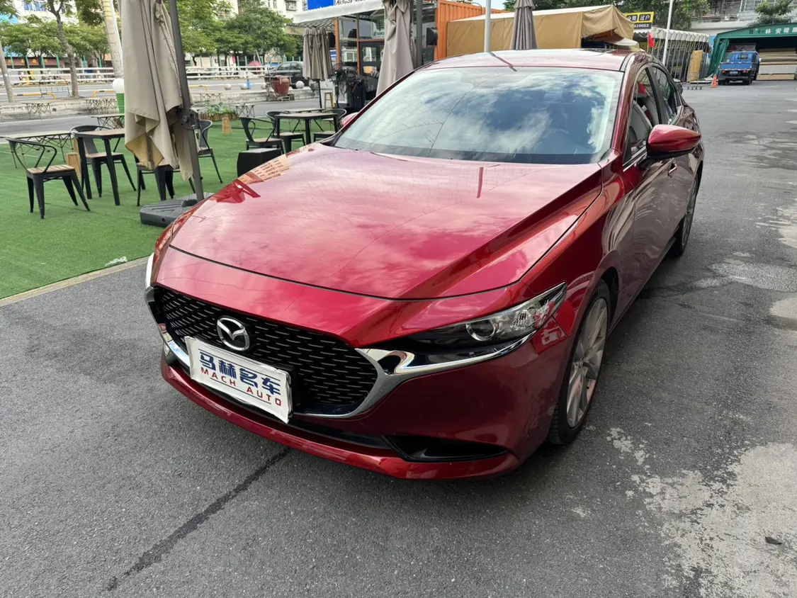 Mazda Axela (Mazda3)  из Китая