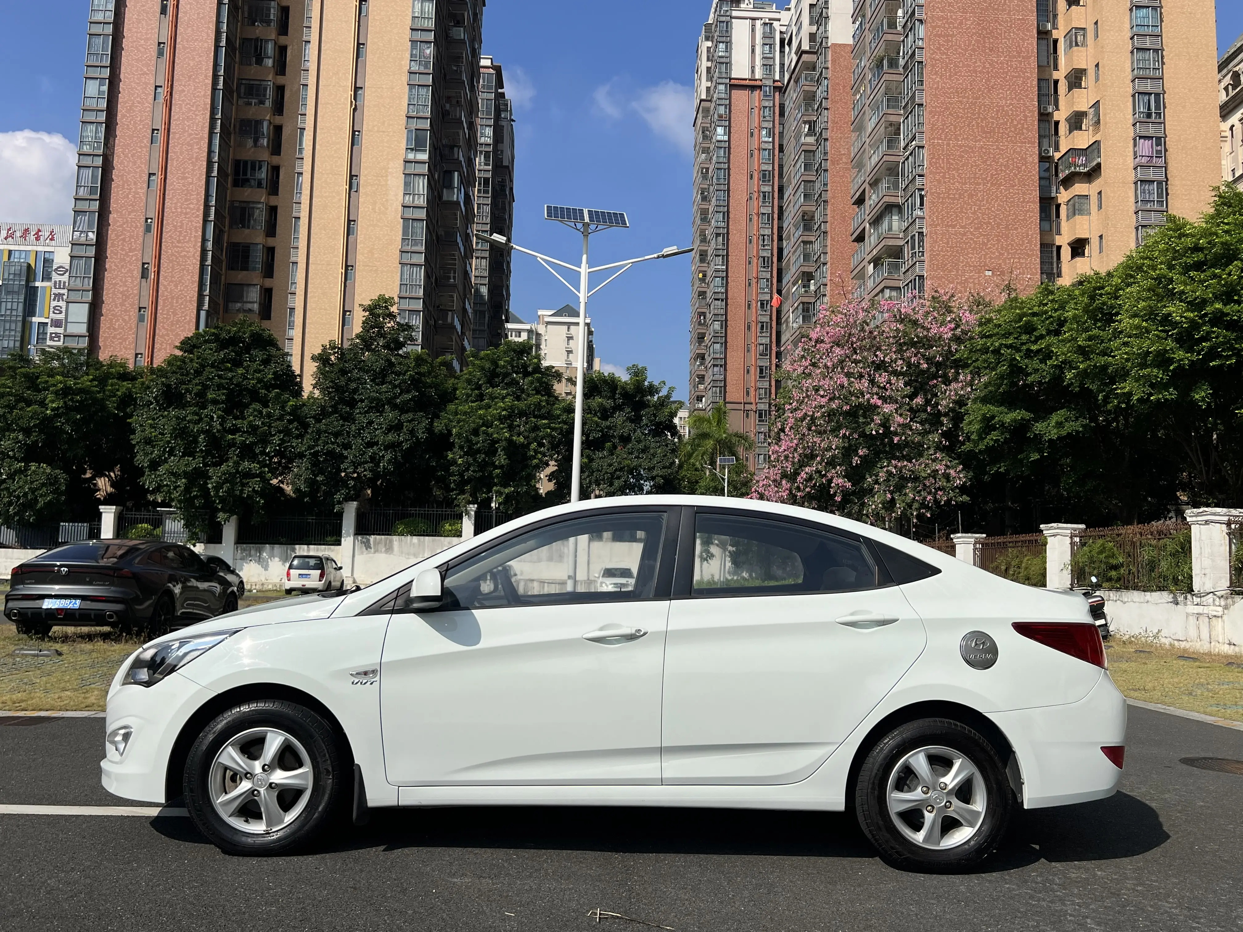 Hyundai Verna (Rena)  из Китая