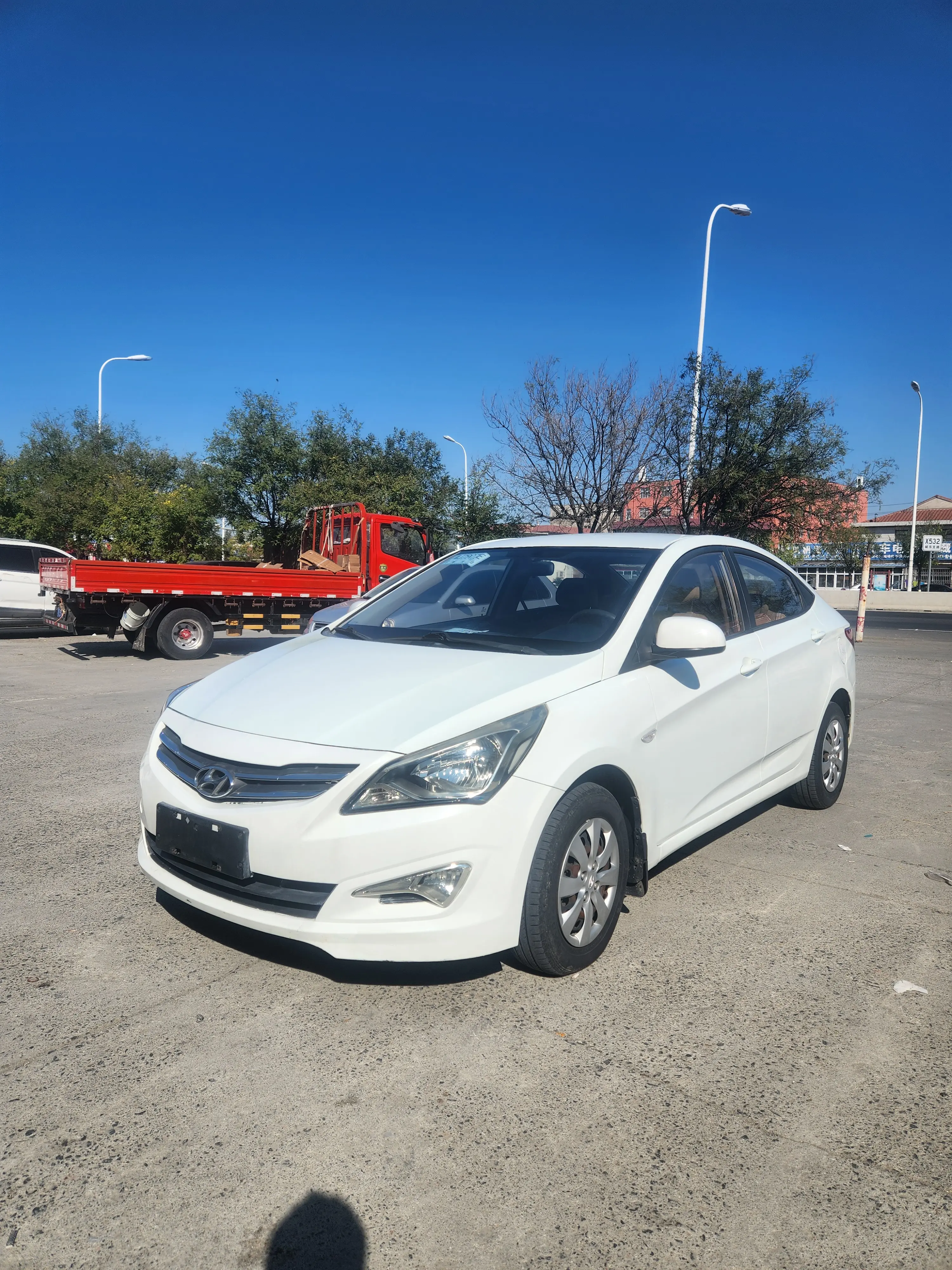 Hyundai Verna (Rena)  из Китая