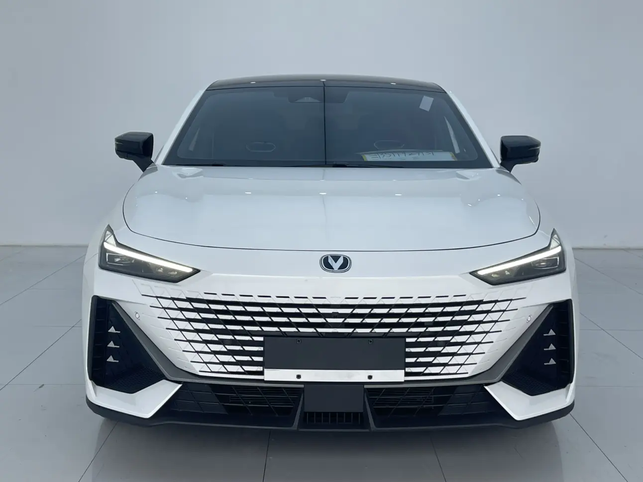 Changan UNI-V  из Китая