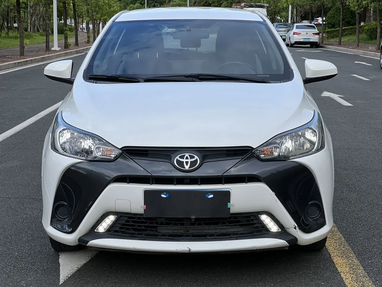 Toyota Yaris L  из Китая