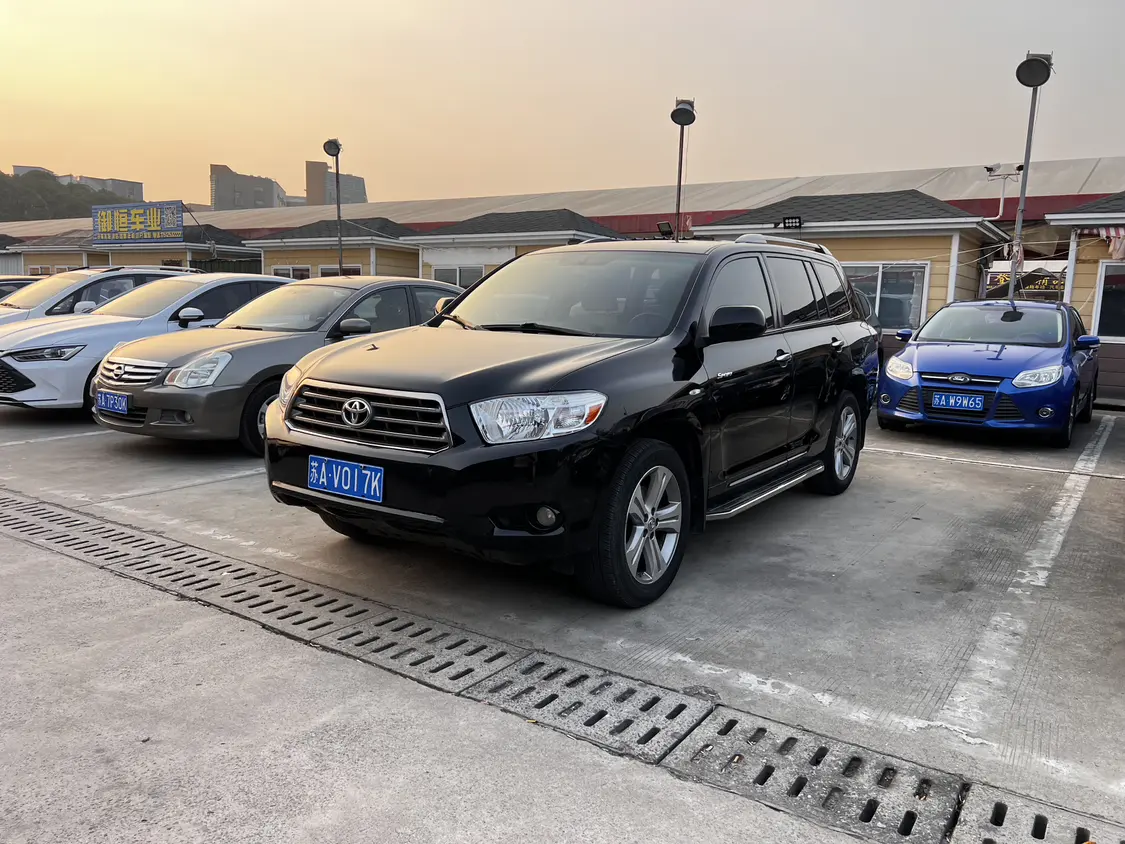 Toyota Highlander  из Китая