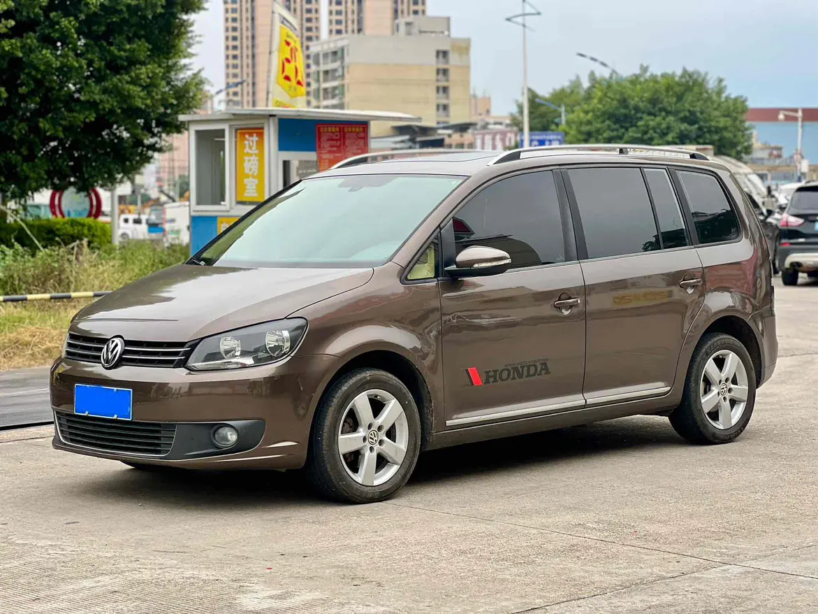 Volkswagen Touran  из Китая