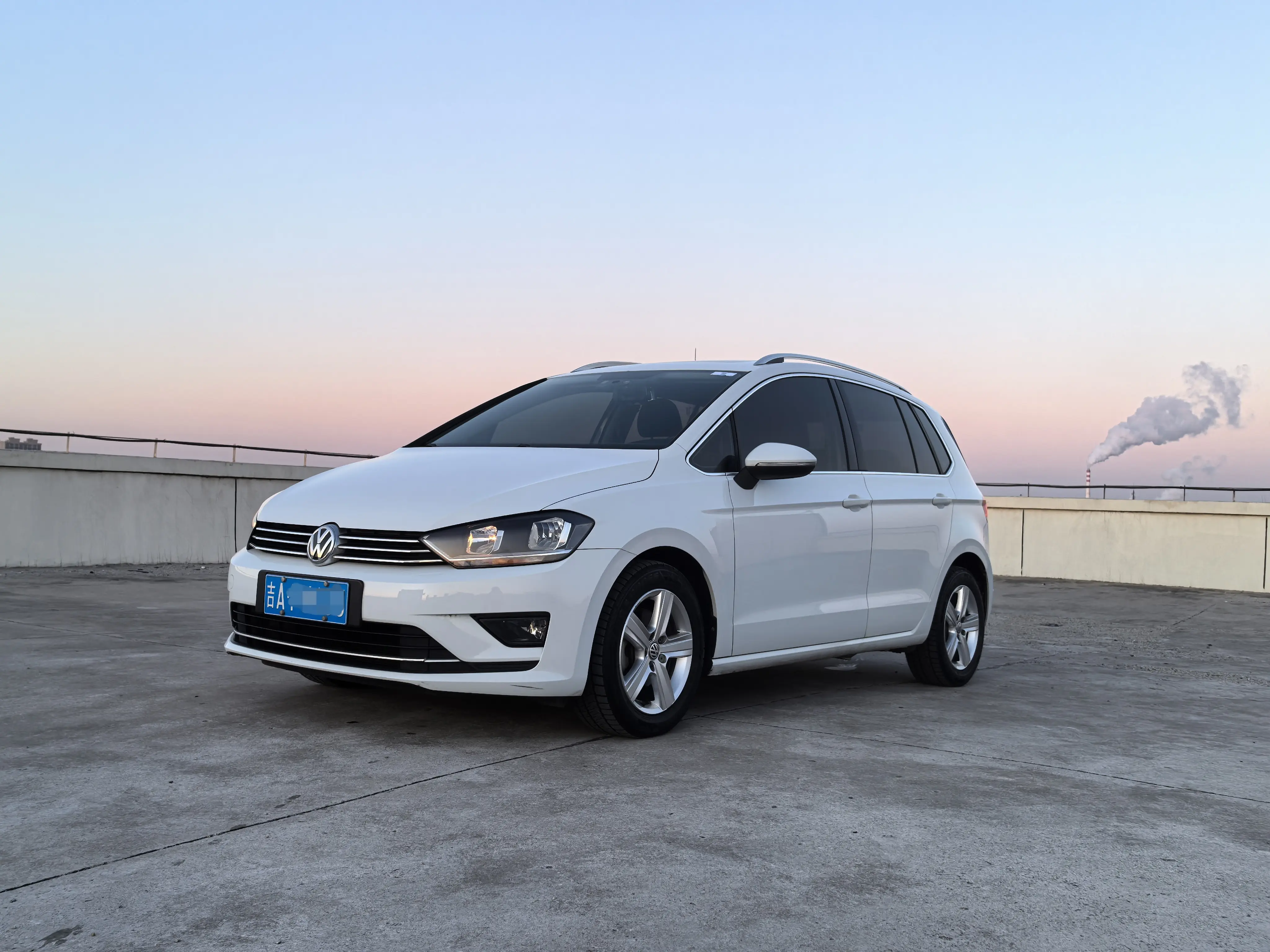 Volkswagen Golf·Jialu  из Китая