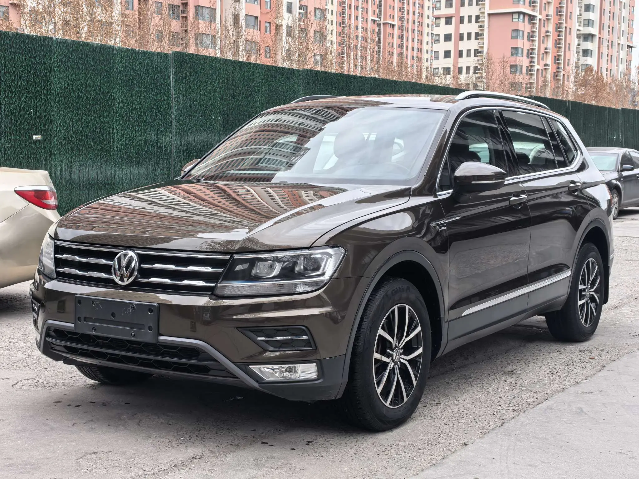 Volkswagen Tiguan L  из Китая
