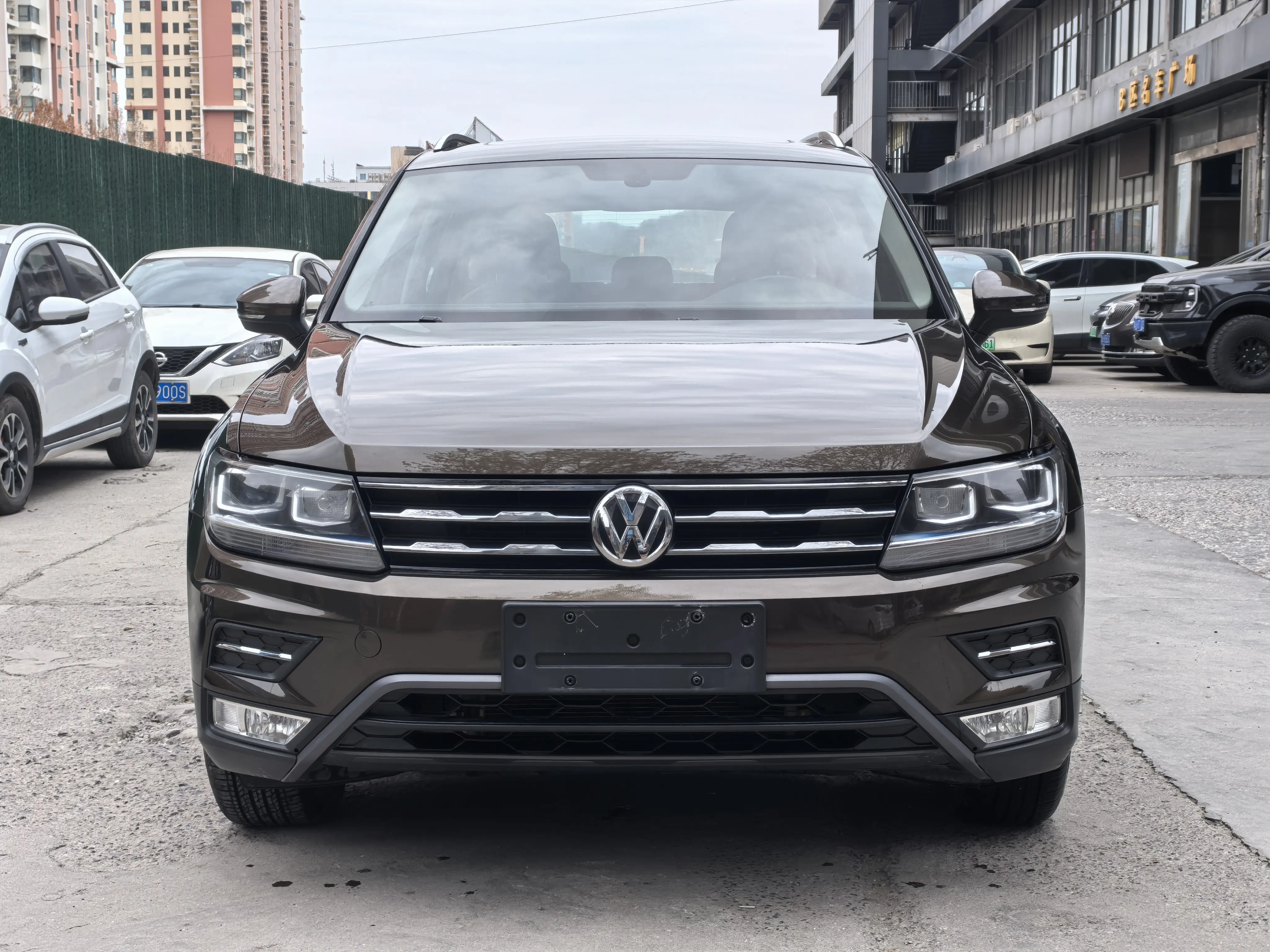 Volkswagen Tiguan L  из Китая