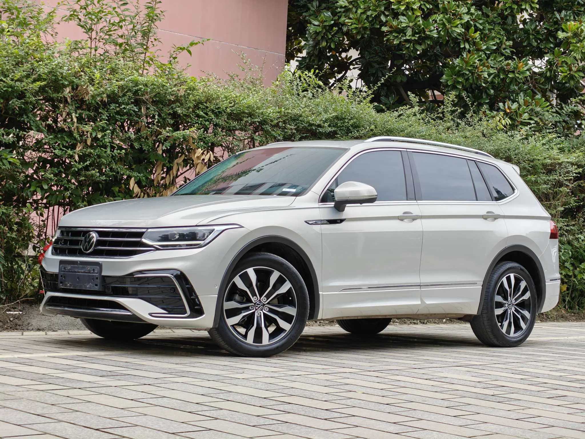 Volkswagen Tiguan L  из Китая