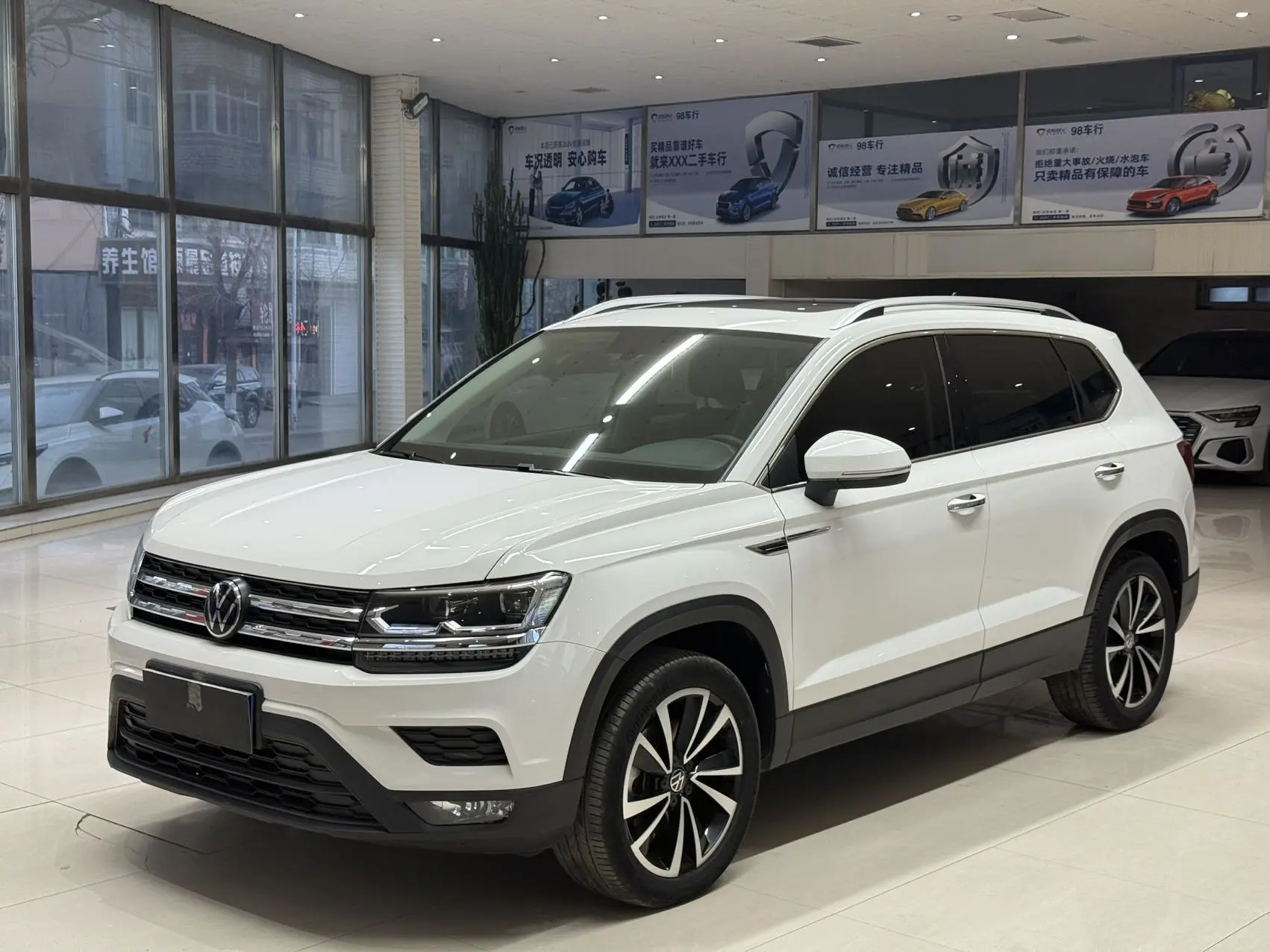 Volkswagen Tharu  из Китая