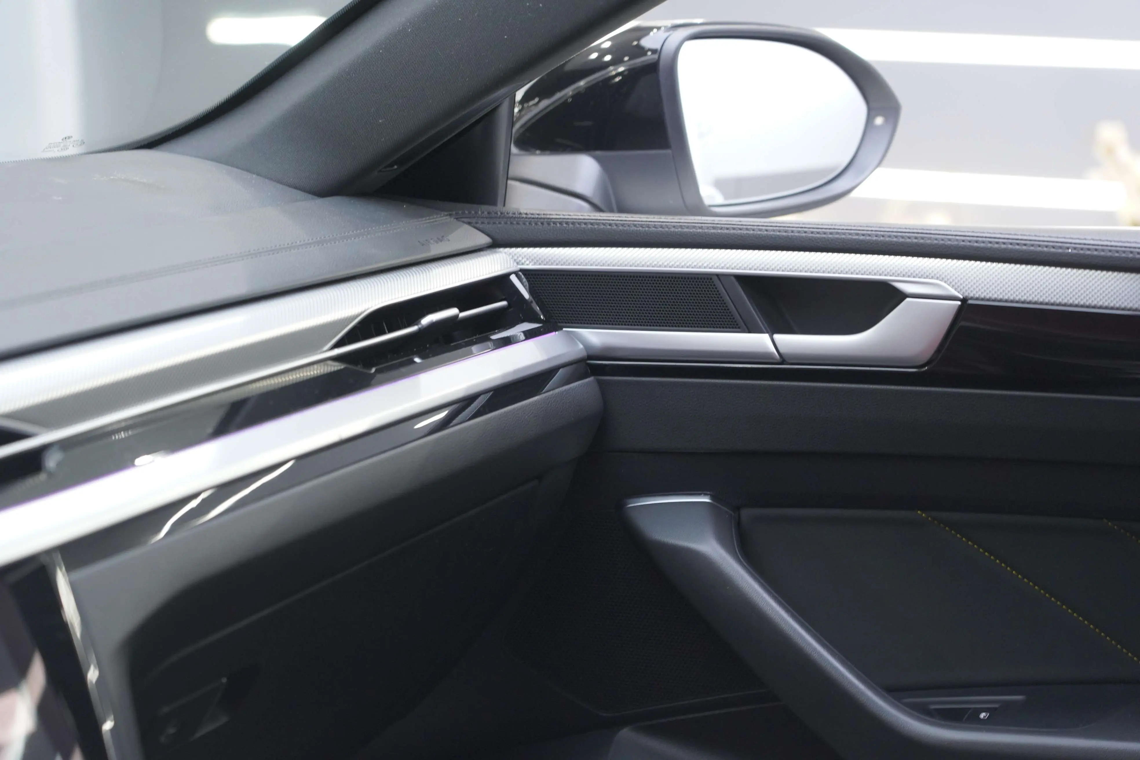 Volkswagen Arteon (CC)  из Китая