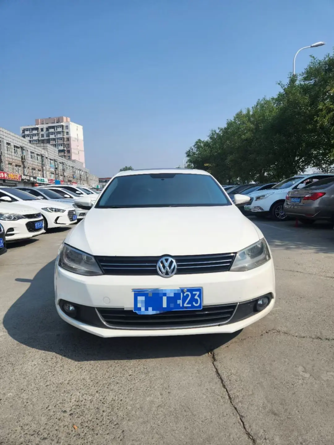 Volkswagen Sagitar  из Китая