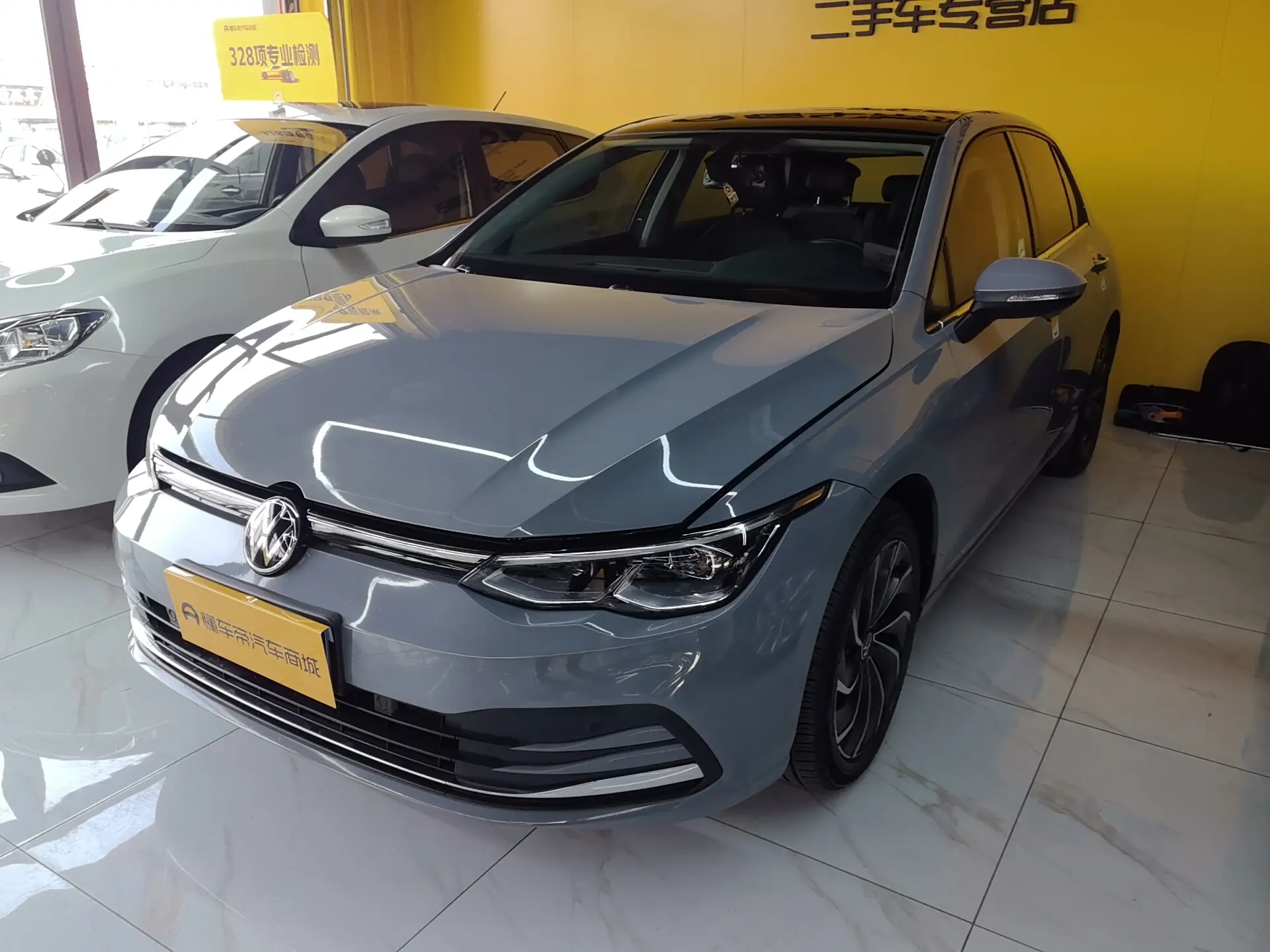 Volkswagen Golf  из Китая