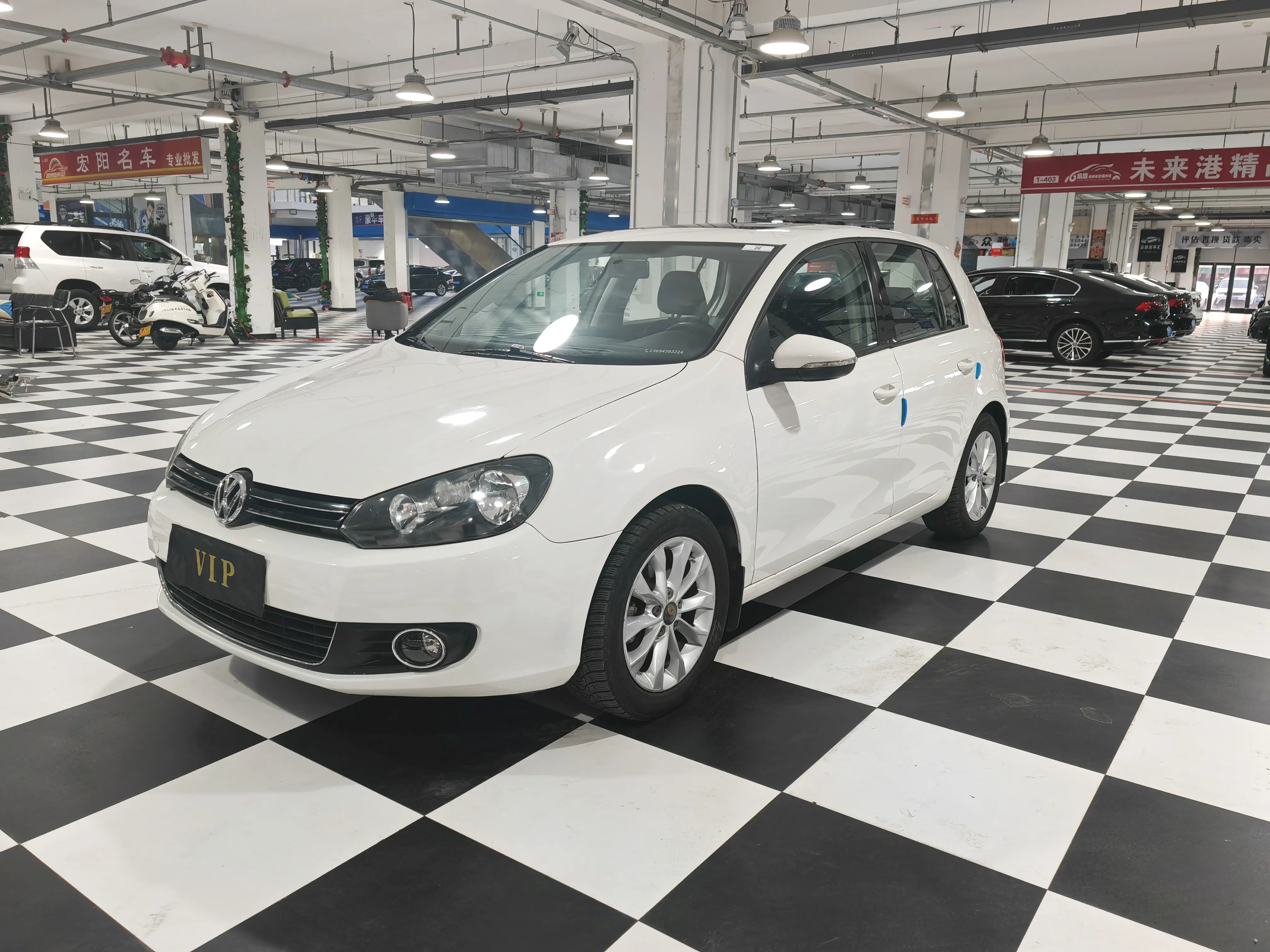 Volkswagen Golf  из Китая