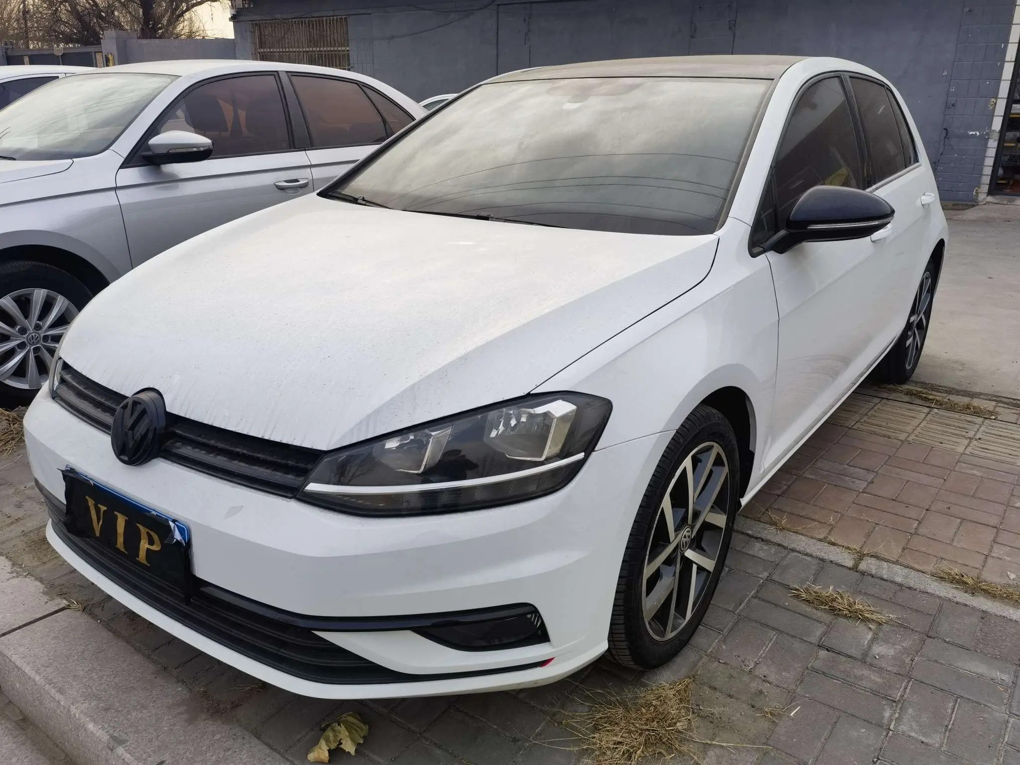 Volkswagen Golf  из Китая