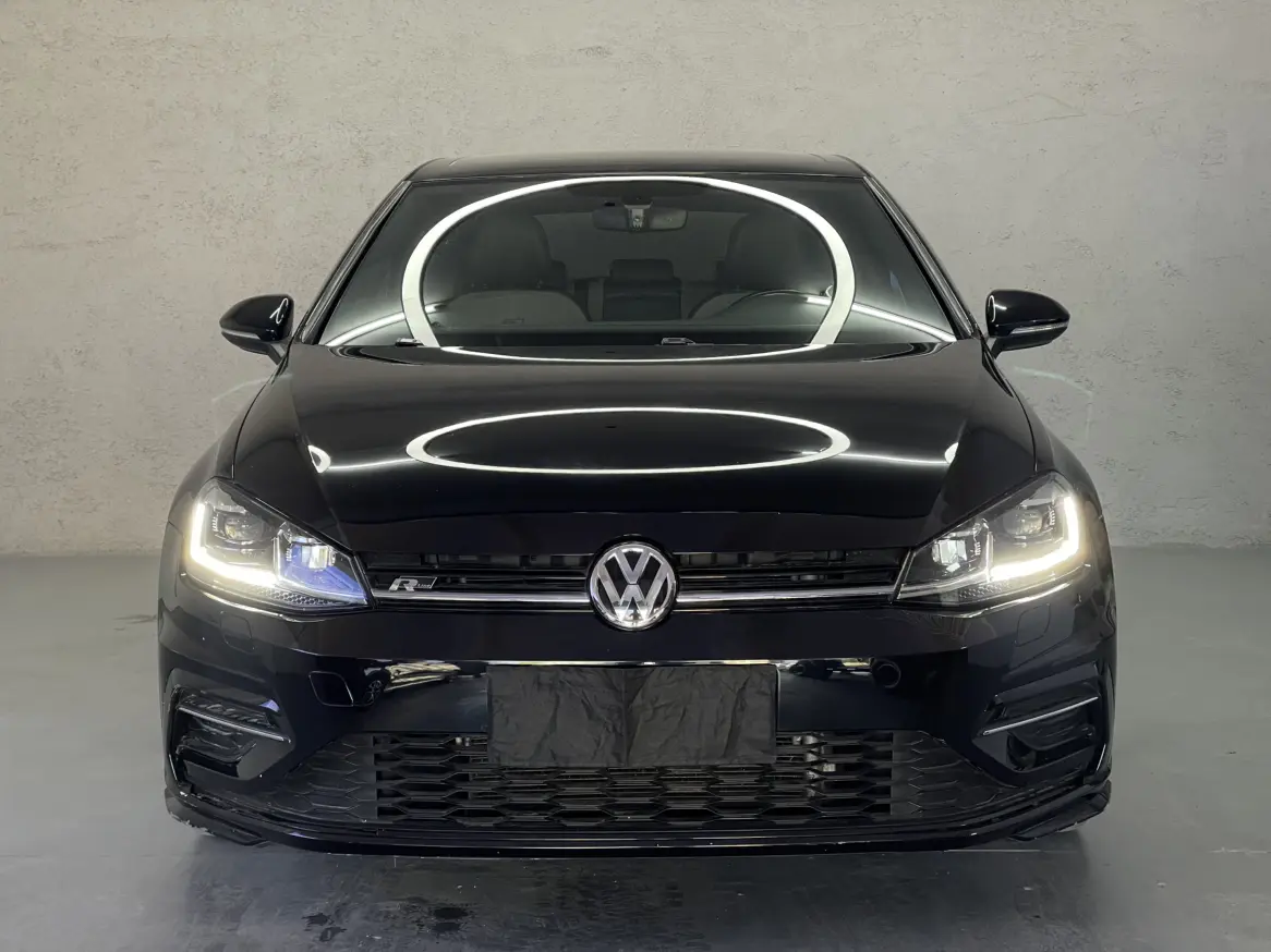 Volkswagen Golf  из Китая
