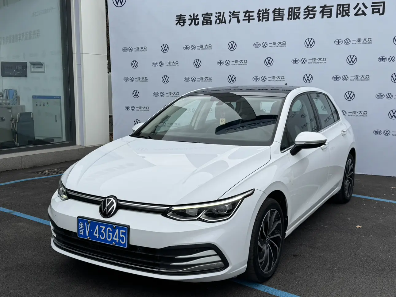 Volkswagen Golf  из Китая