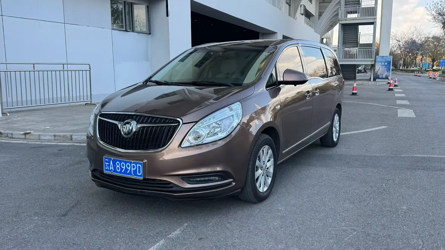 Buick GL8  из Китая