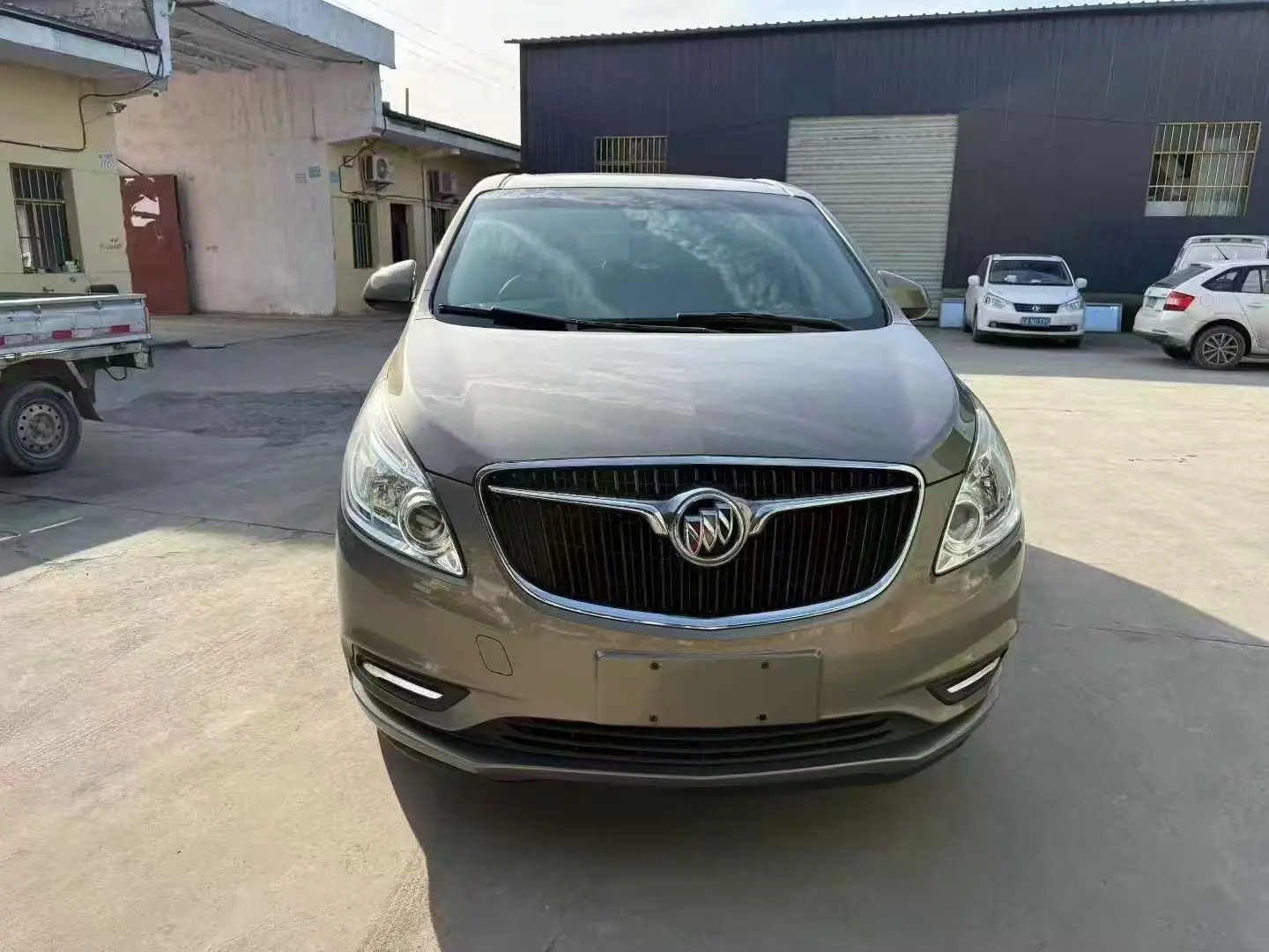 Buick GL8  из Китая