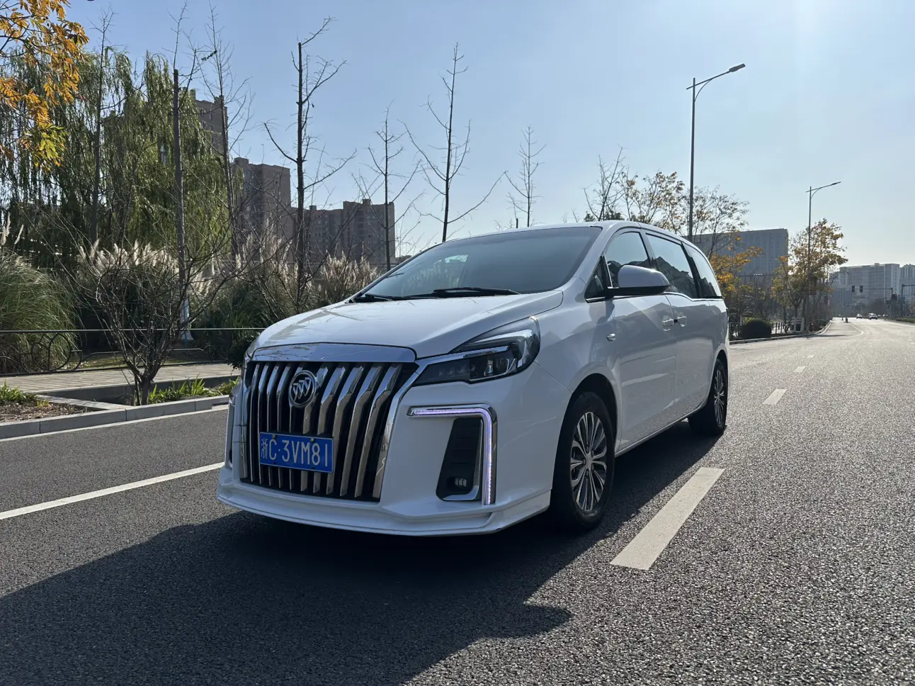 Buick GL8  из Китая