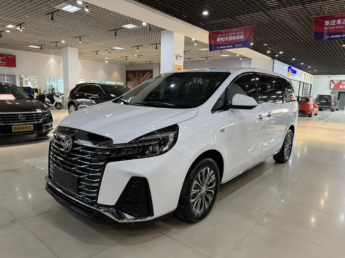 Buick GL8  из Китая