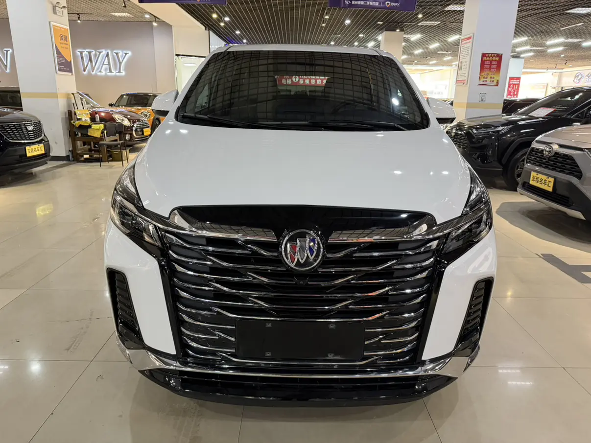 Buick GL8  из Китая