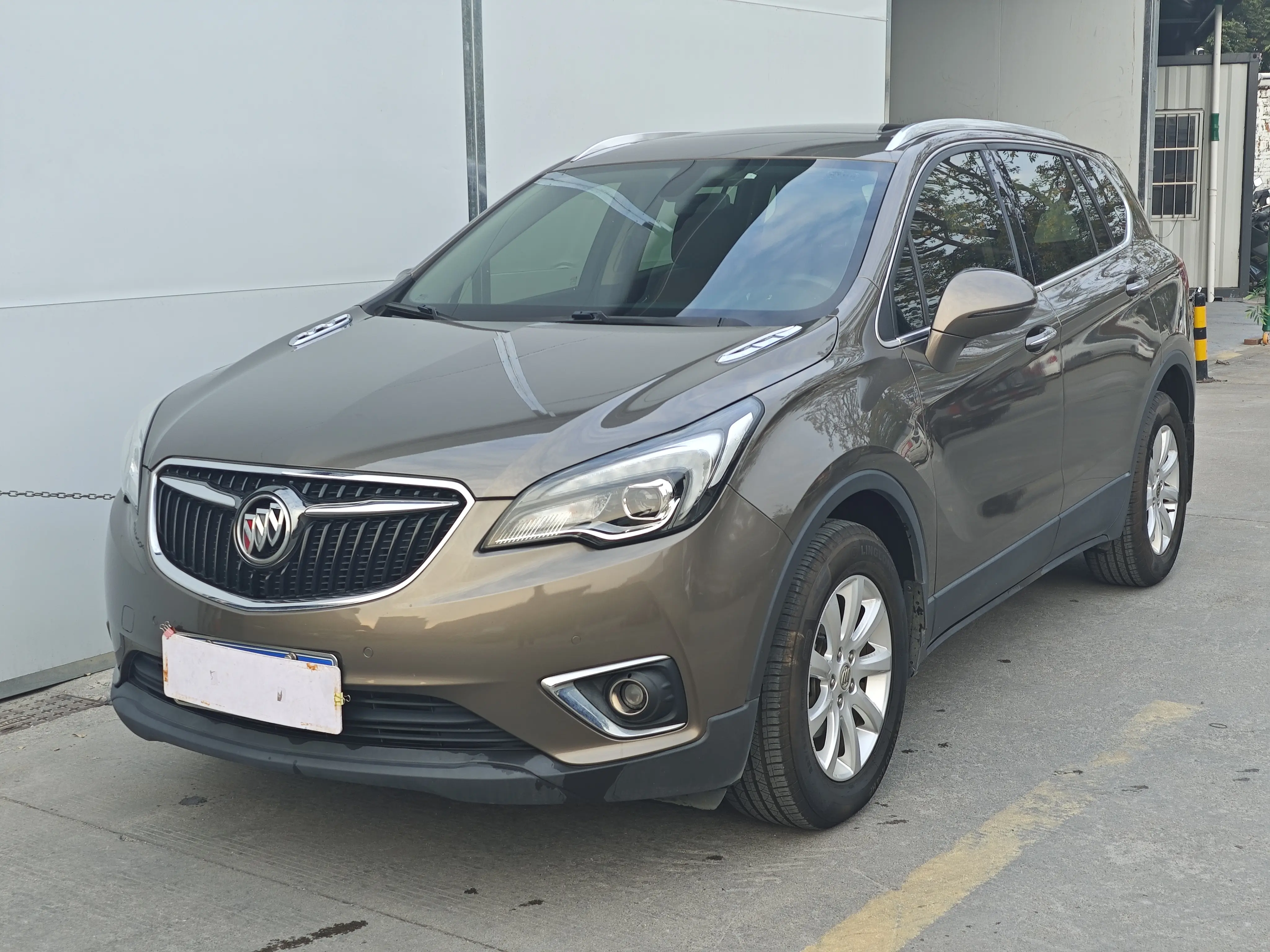 Buick Envision  из Китая