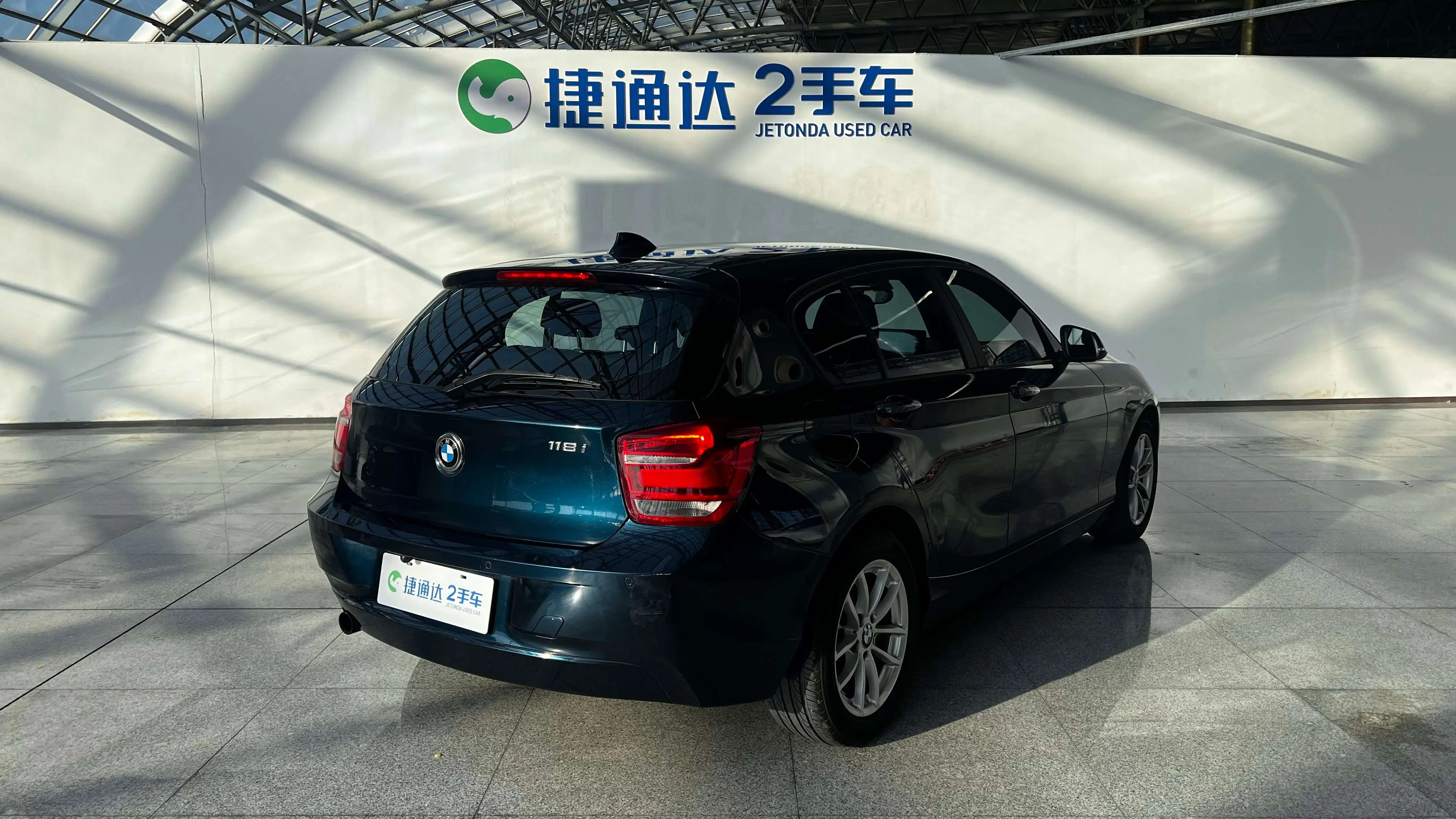 BMW 1 Series  из Китая