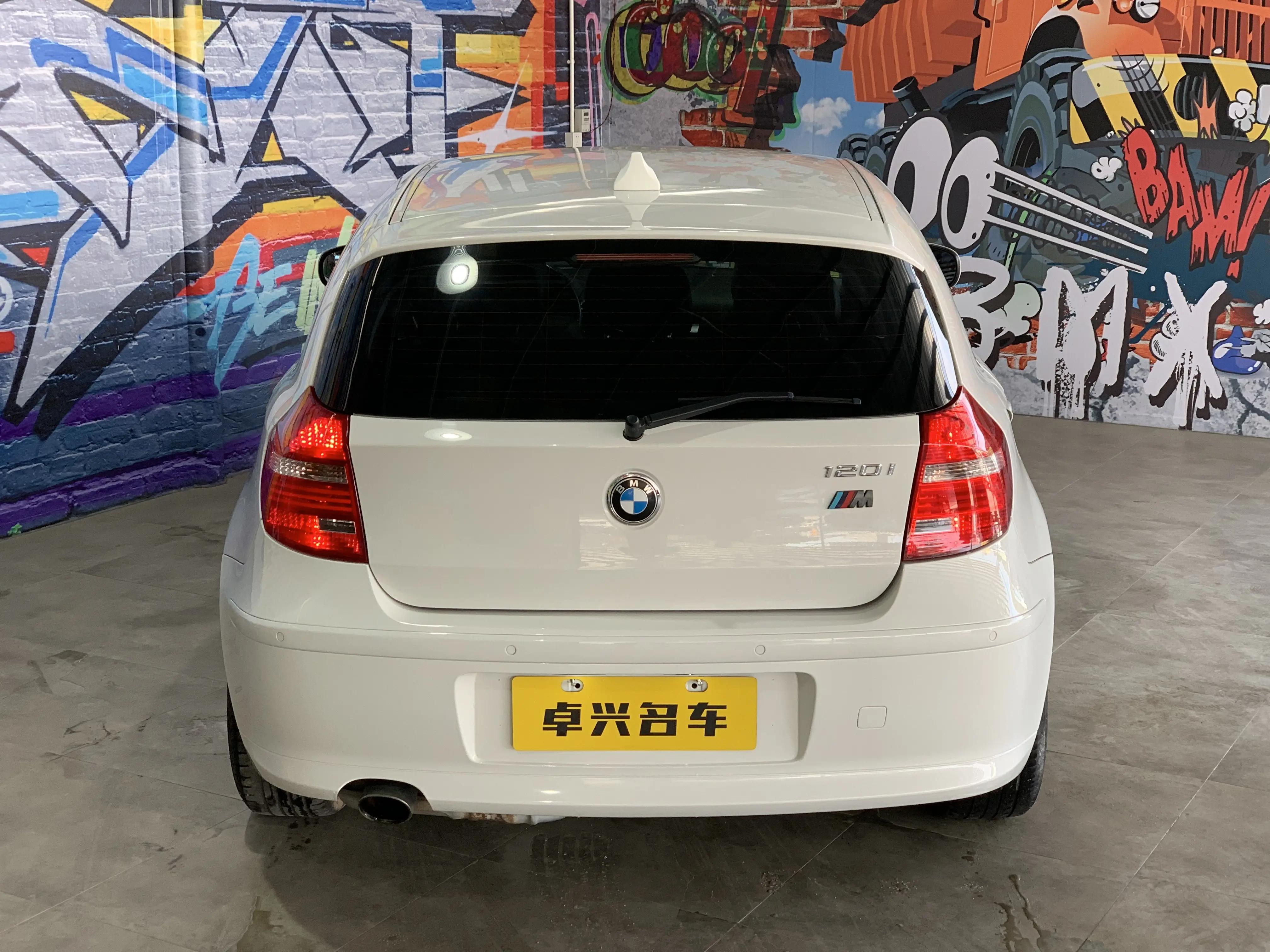 BMW 1 Series  из Китая